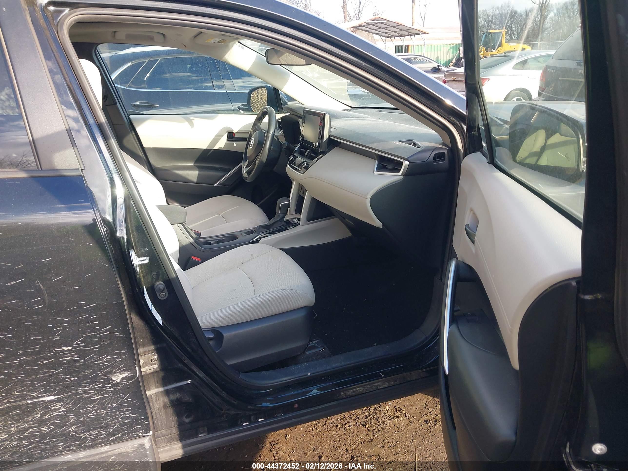 TOYOTA COROLLA image 5