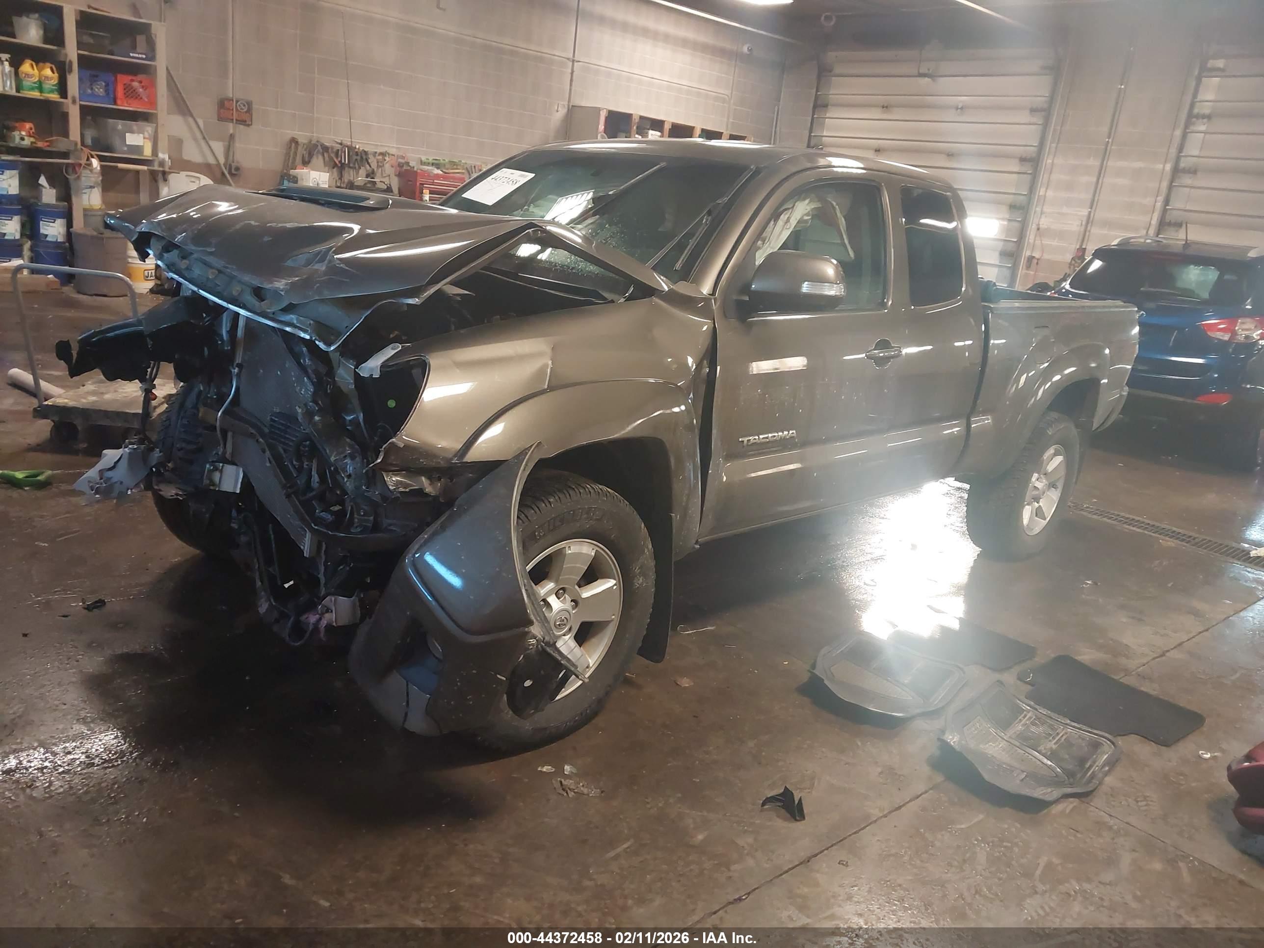 TOYOTA TACOMA image 2