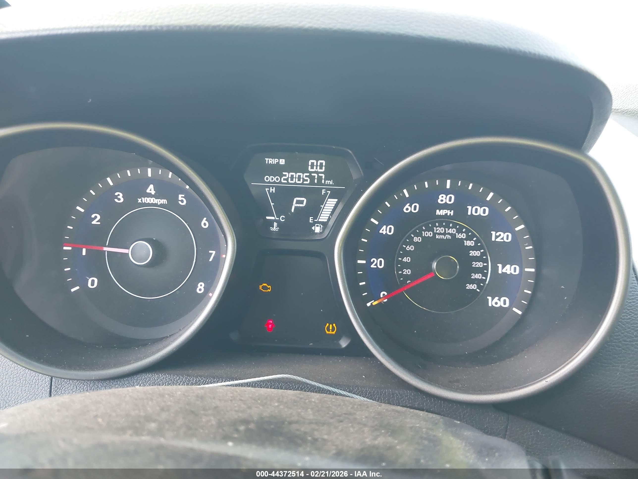 HYUNDAI ELANTRA image 7