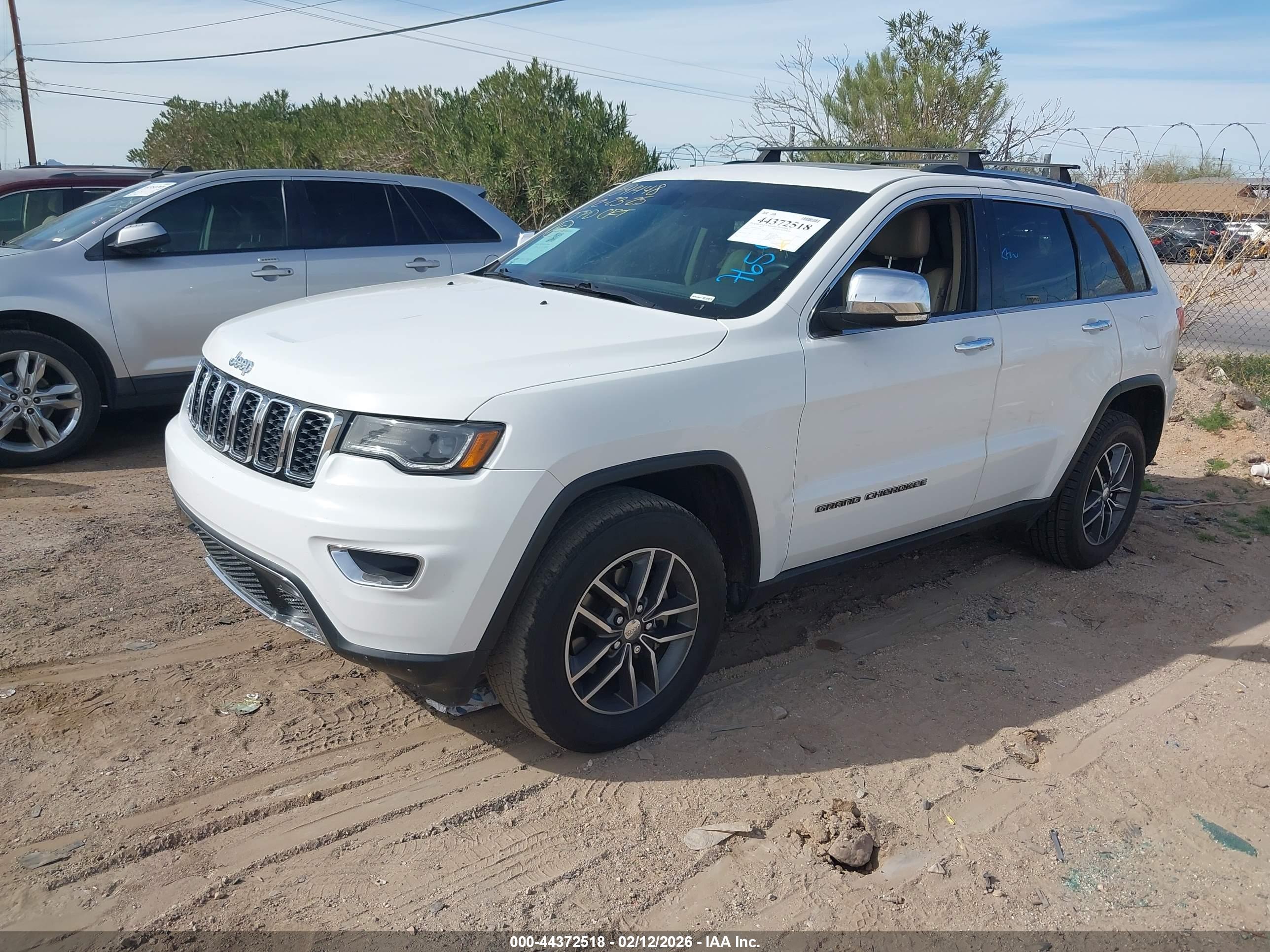 JEEP GRAND image 2
