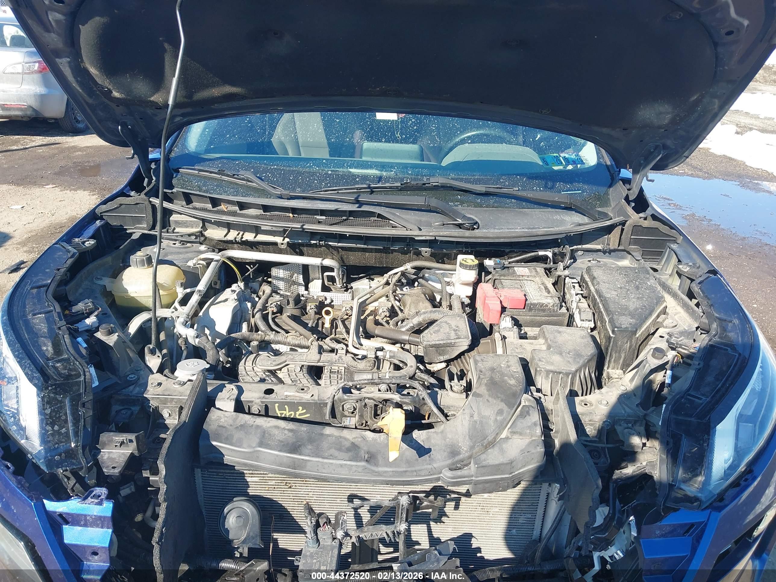 NISSAN ROGUE image 10