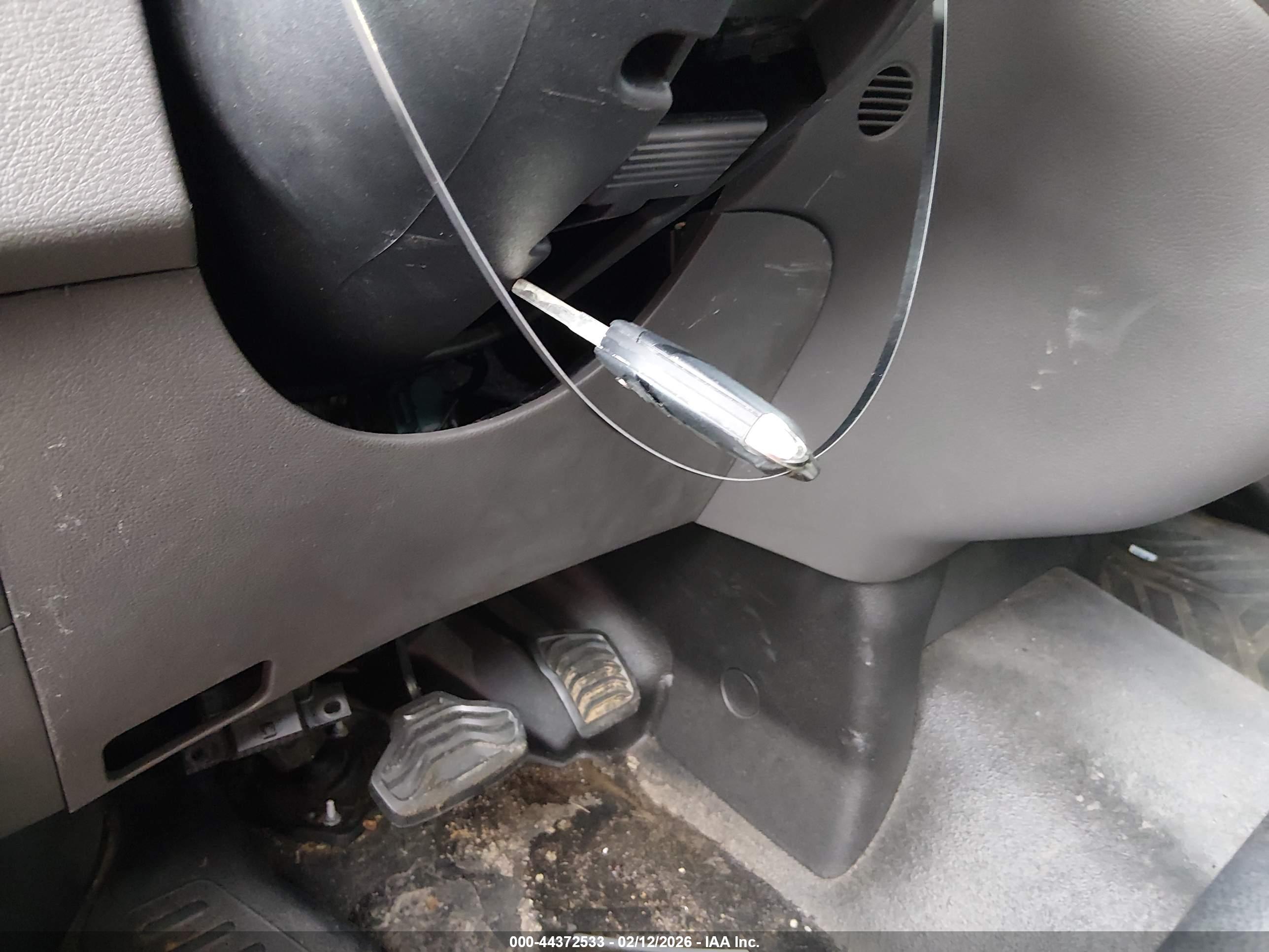 FORD TRANSIT-250 image 11
