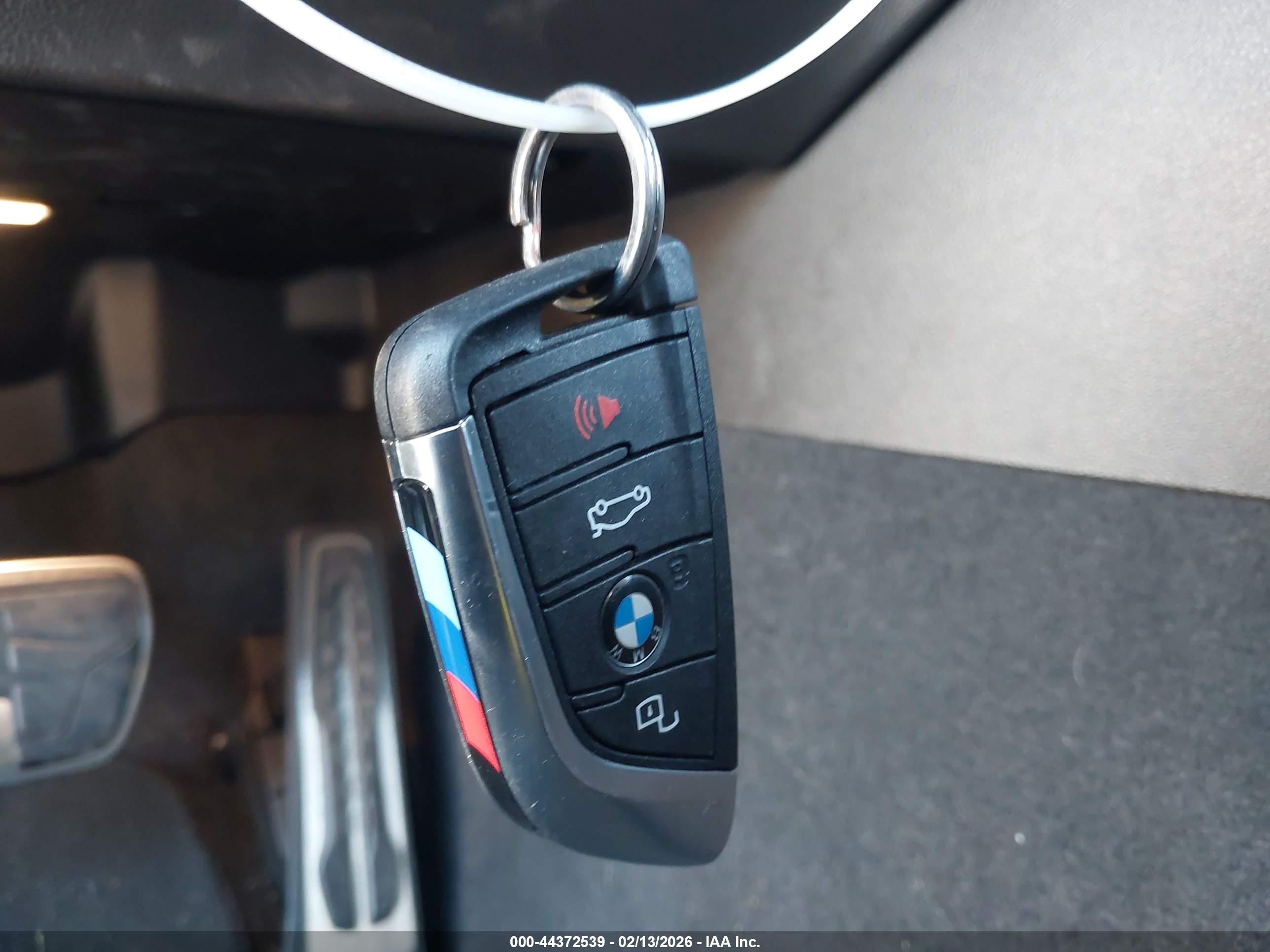 BMW M440I image 11