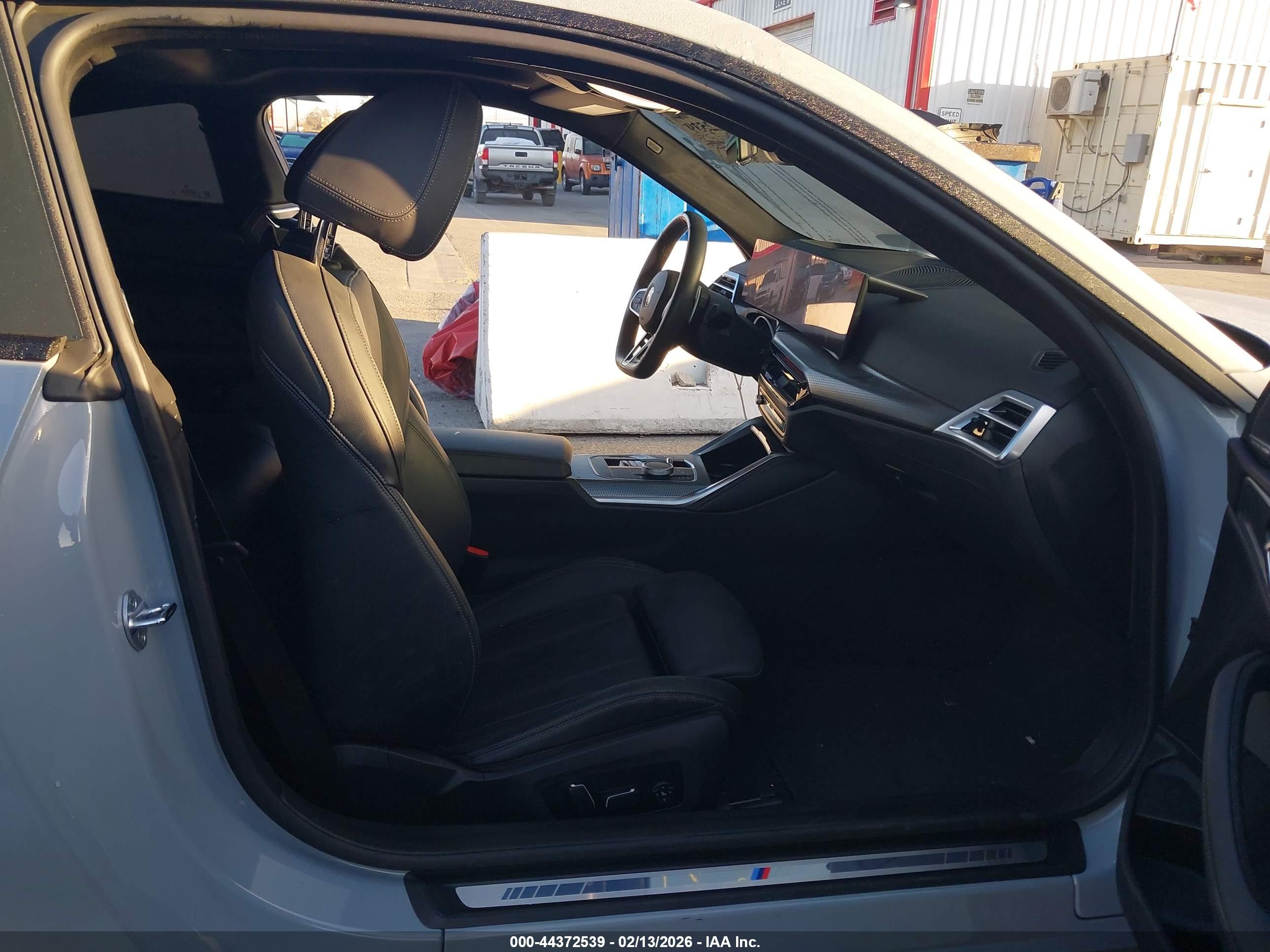 BMW M440I image 5
