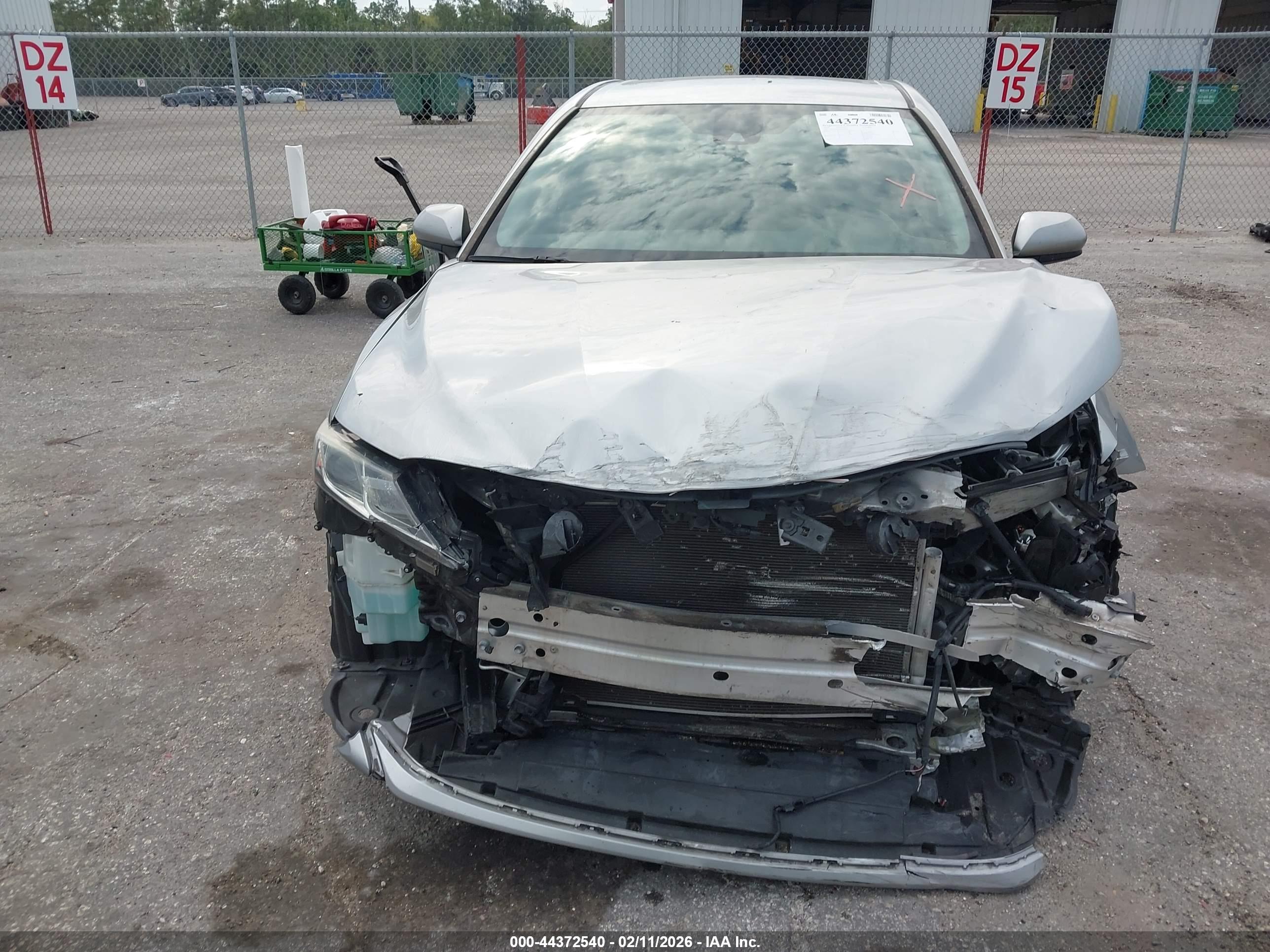 TOYOTA CAMRY image 6