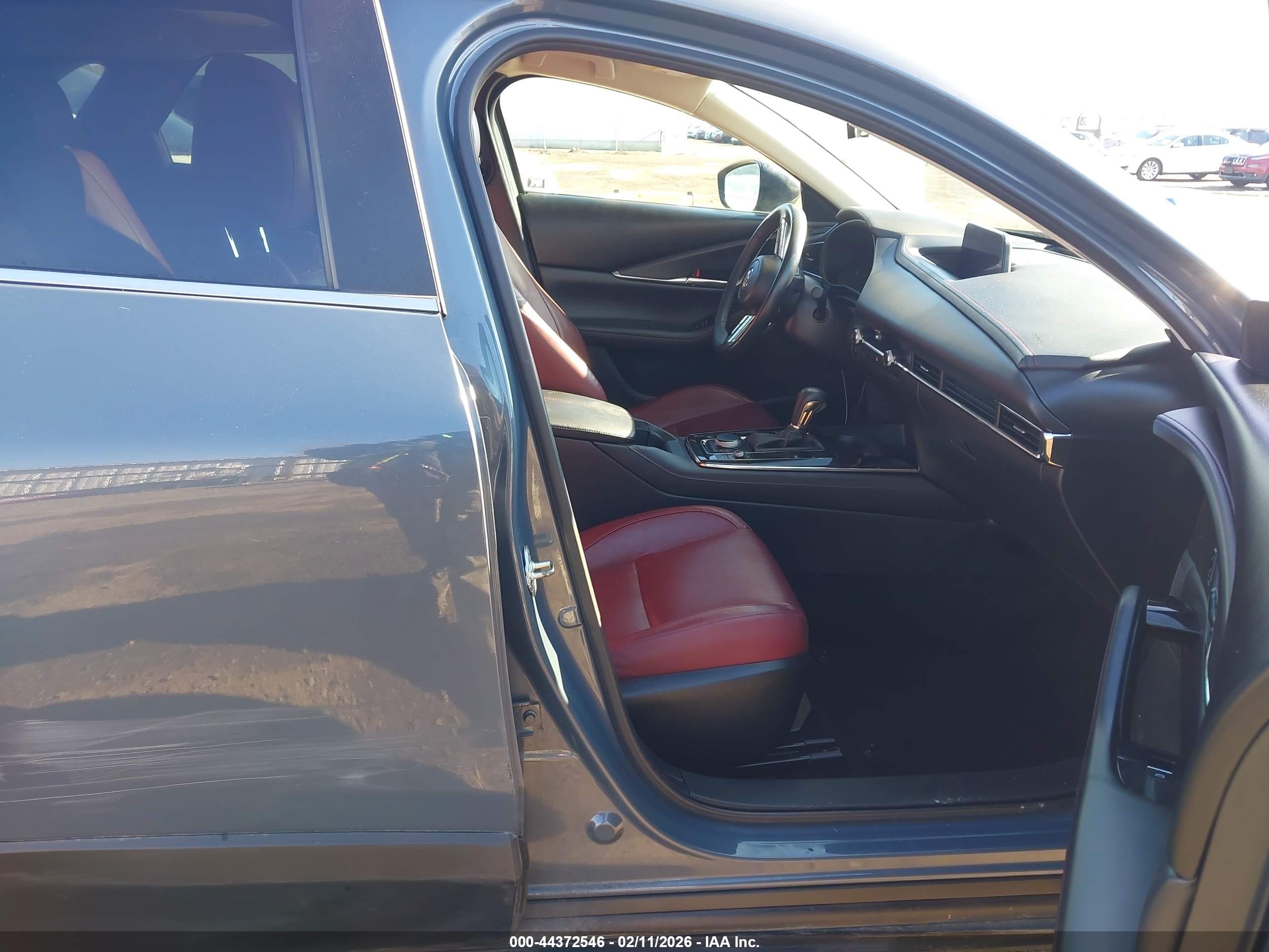 MAZDA CX-30 image 5