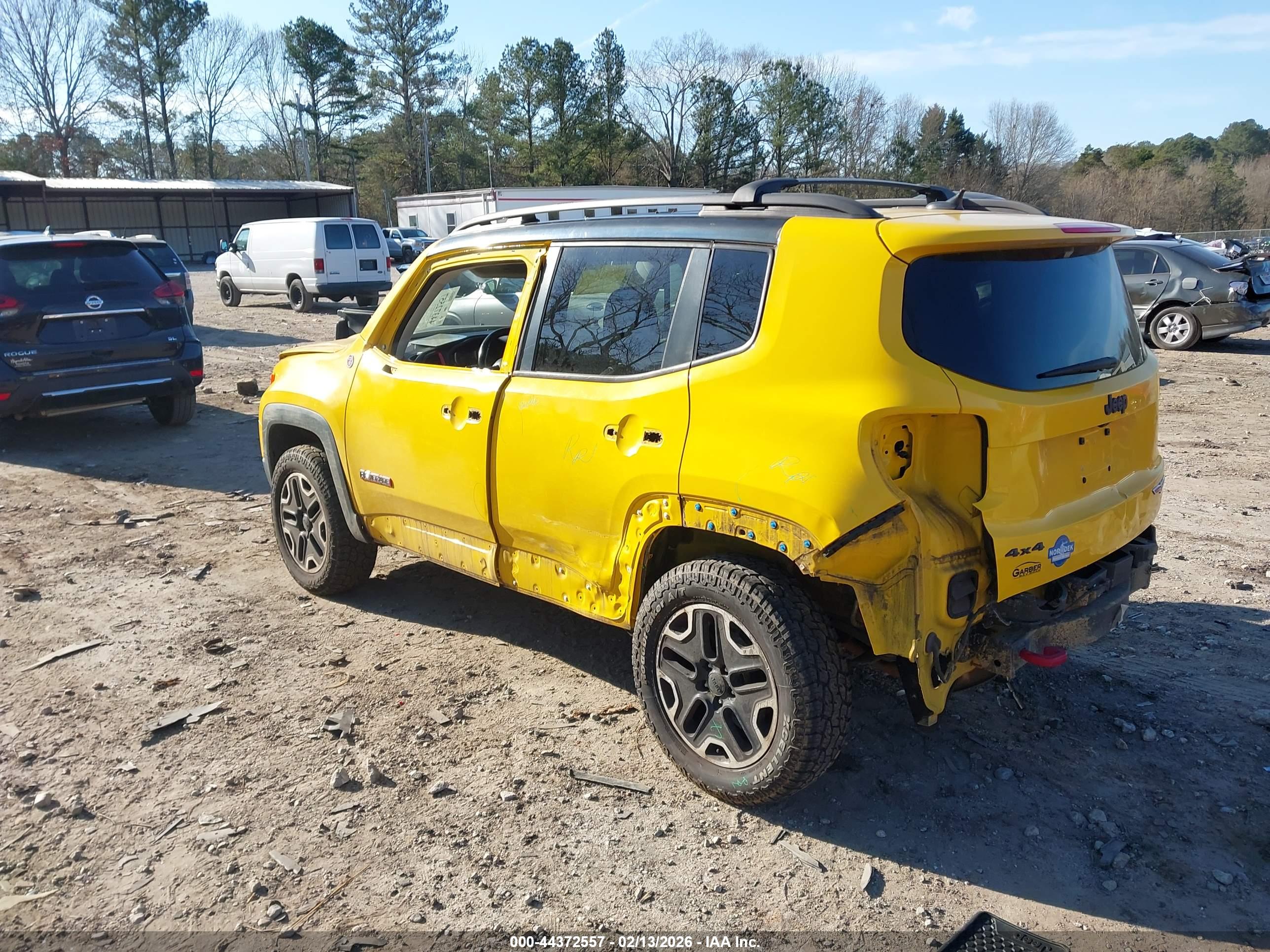 JEEP RENEGADE image 3