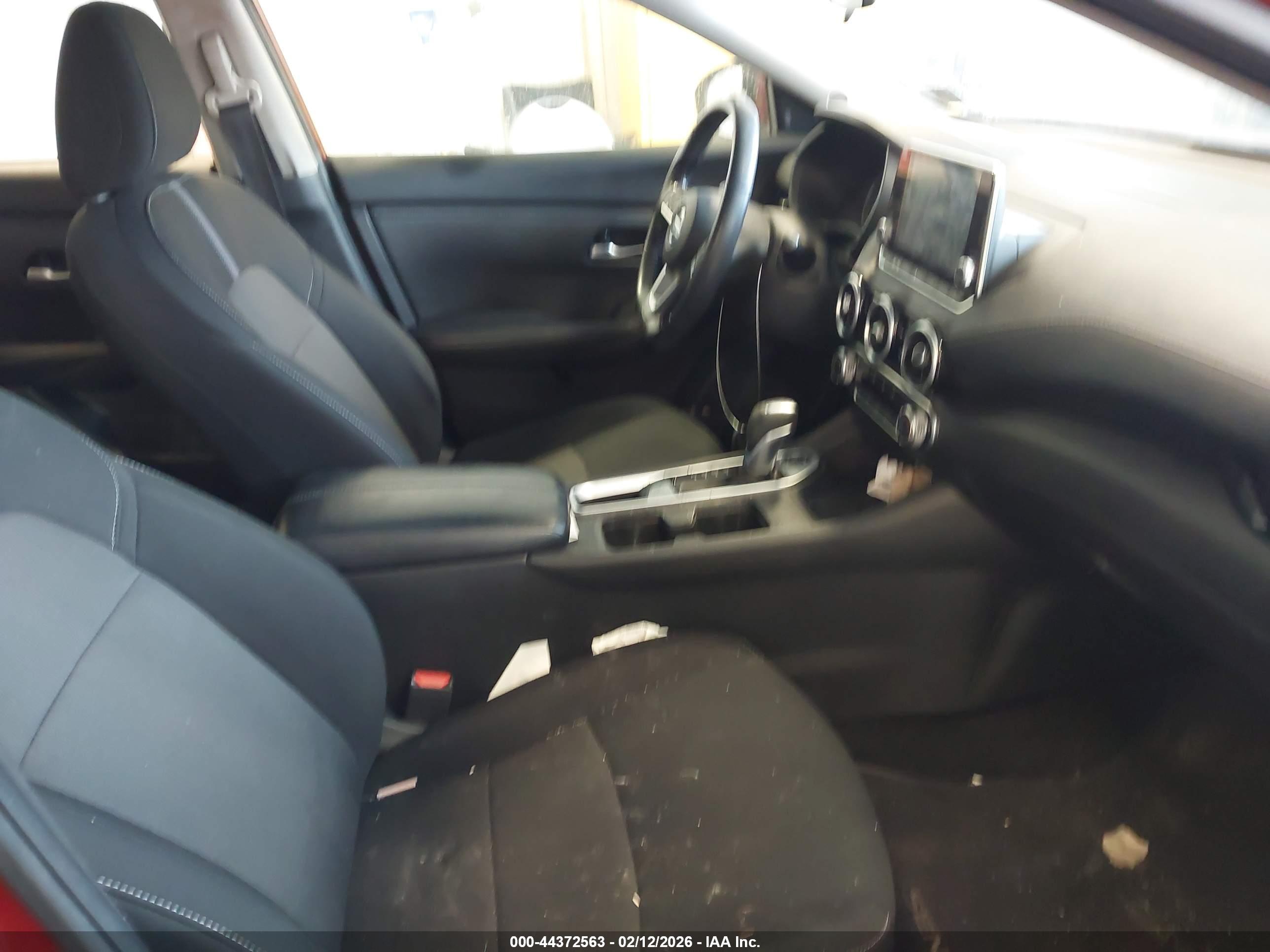 NISSAN SENTRA image 5