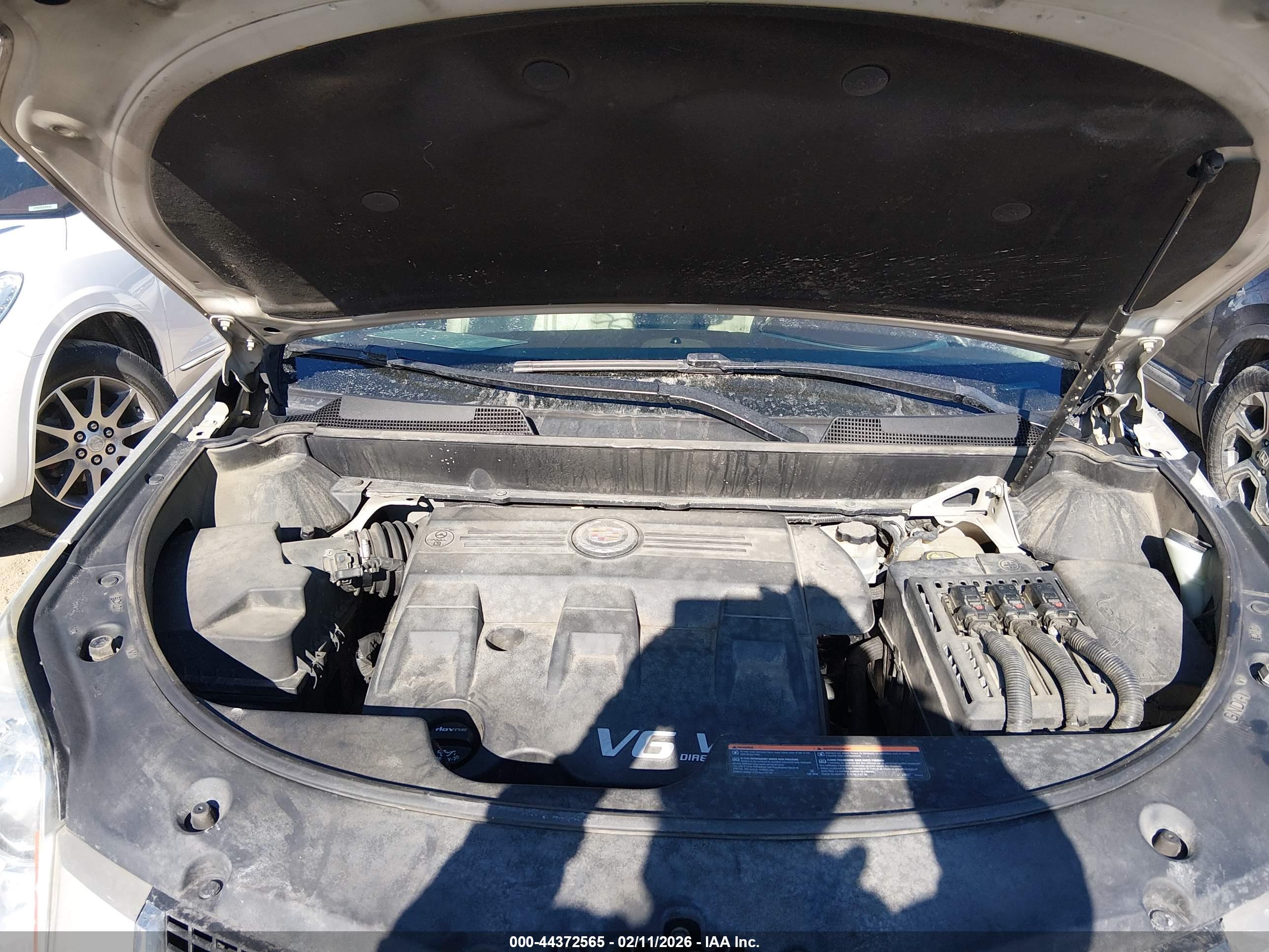 CADILLAC SRX image 10