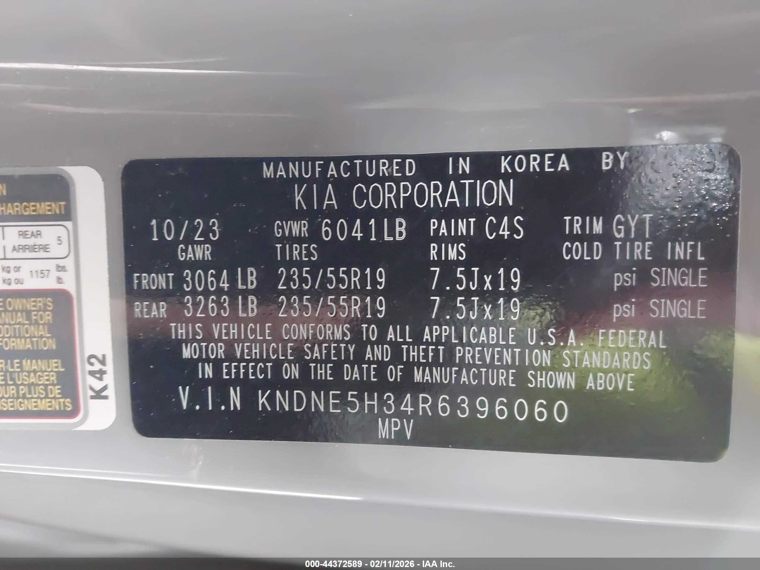 KIA CARNIVAL image 9
