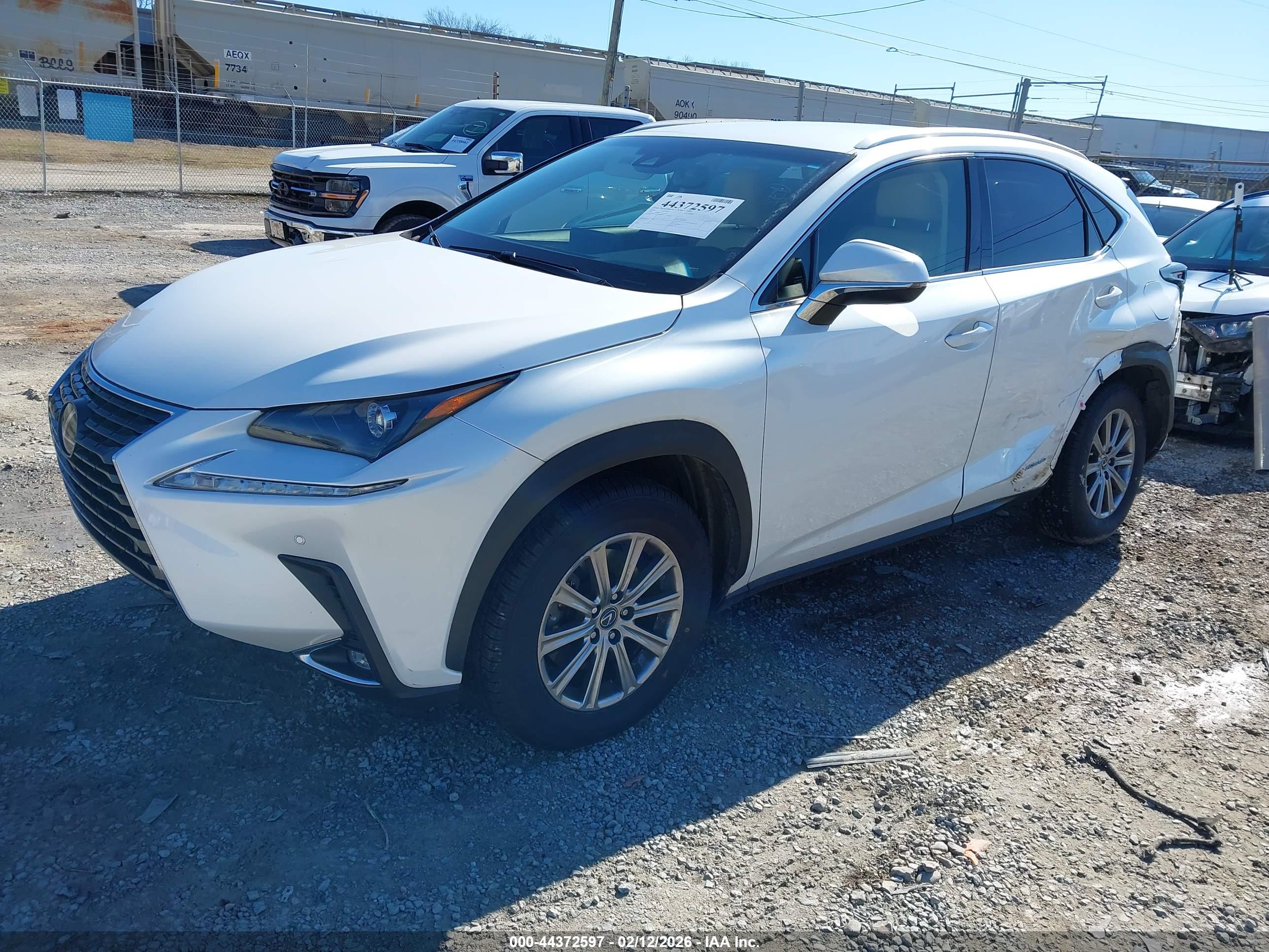 LEXUS NX image 2