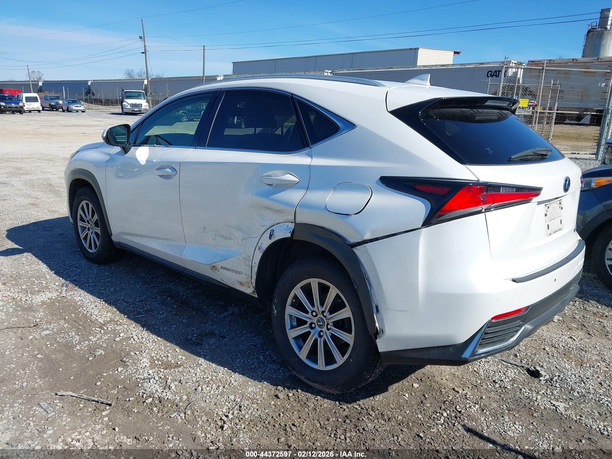 LEXUS NX image 3