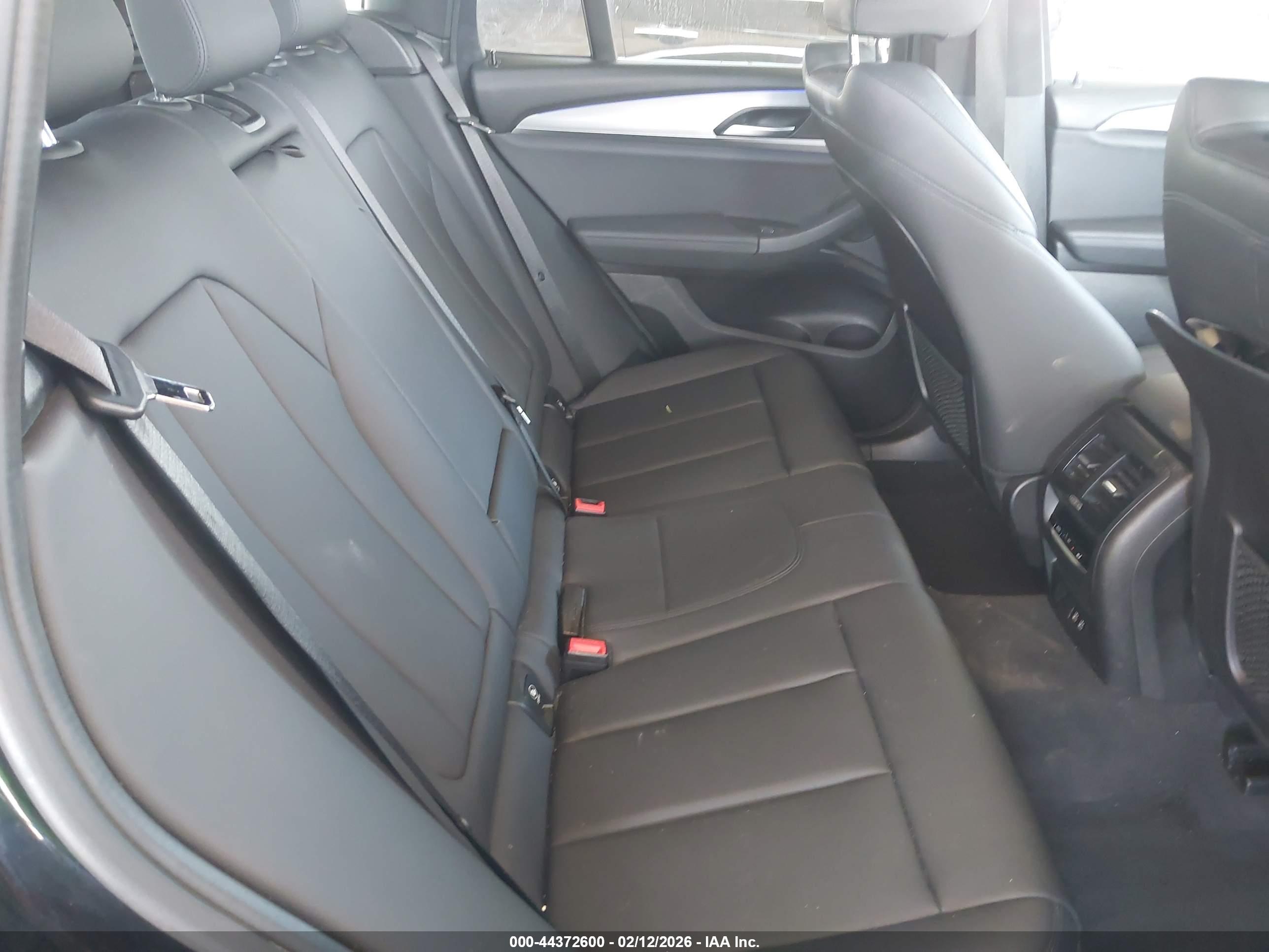 BMW X3 image 8