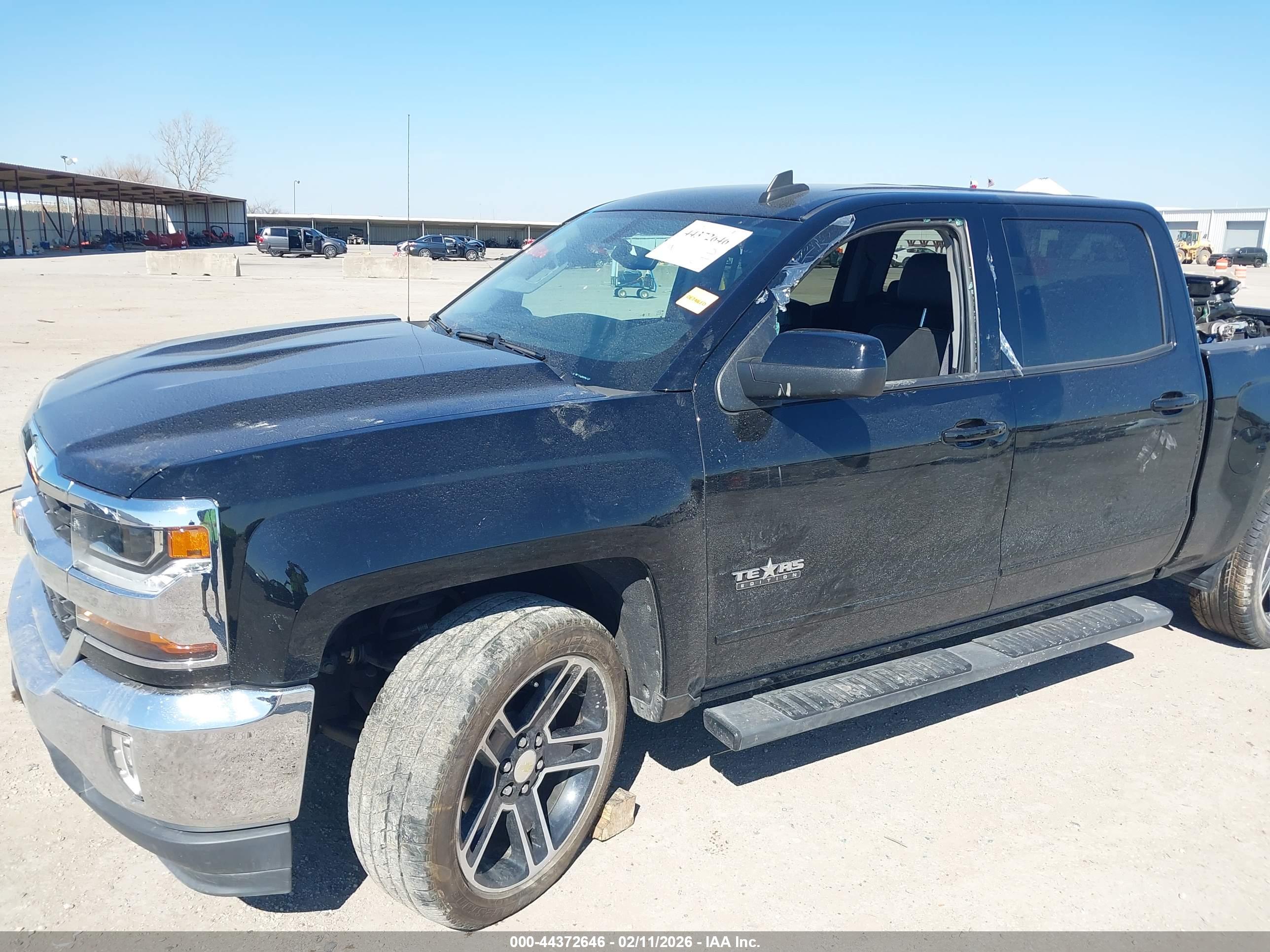 CHEVROLET SILVERADO image 6