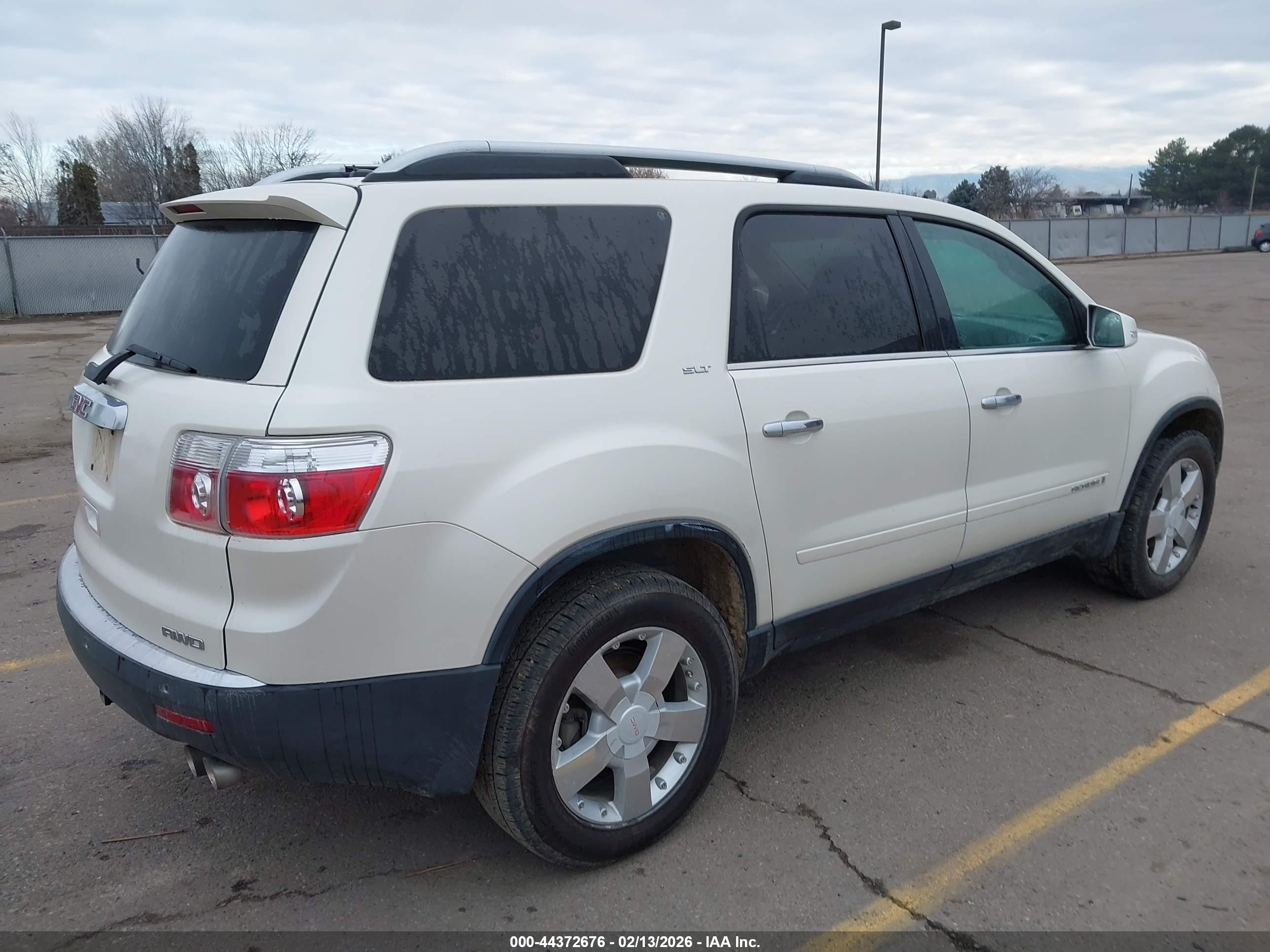GMC ACADIA image 4