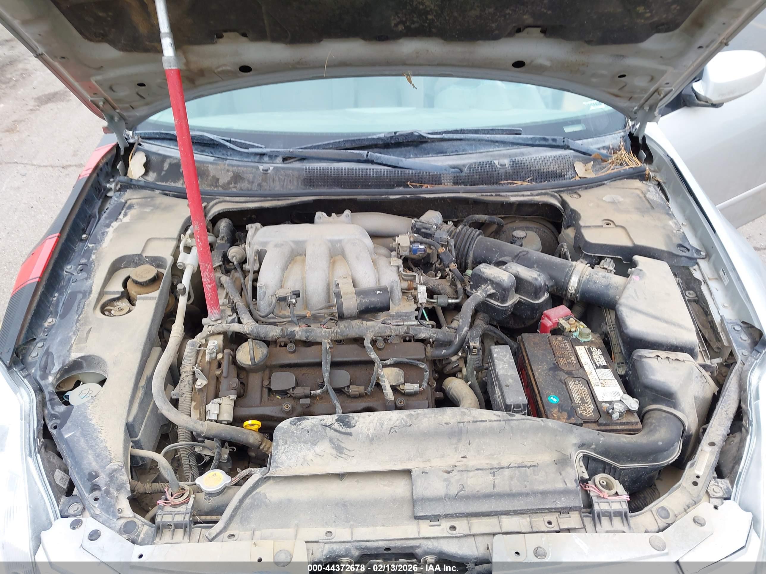 NISSAN MAXIMA image 10