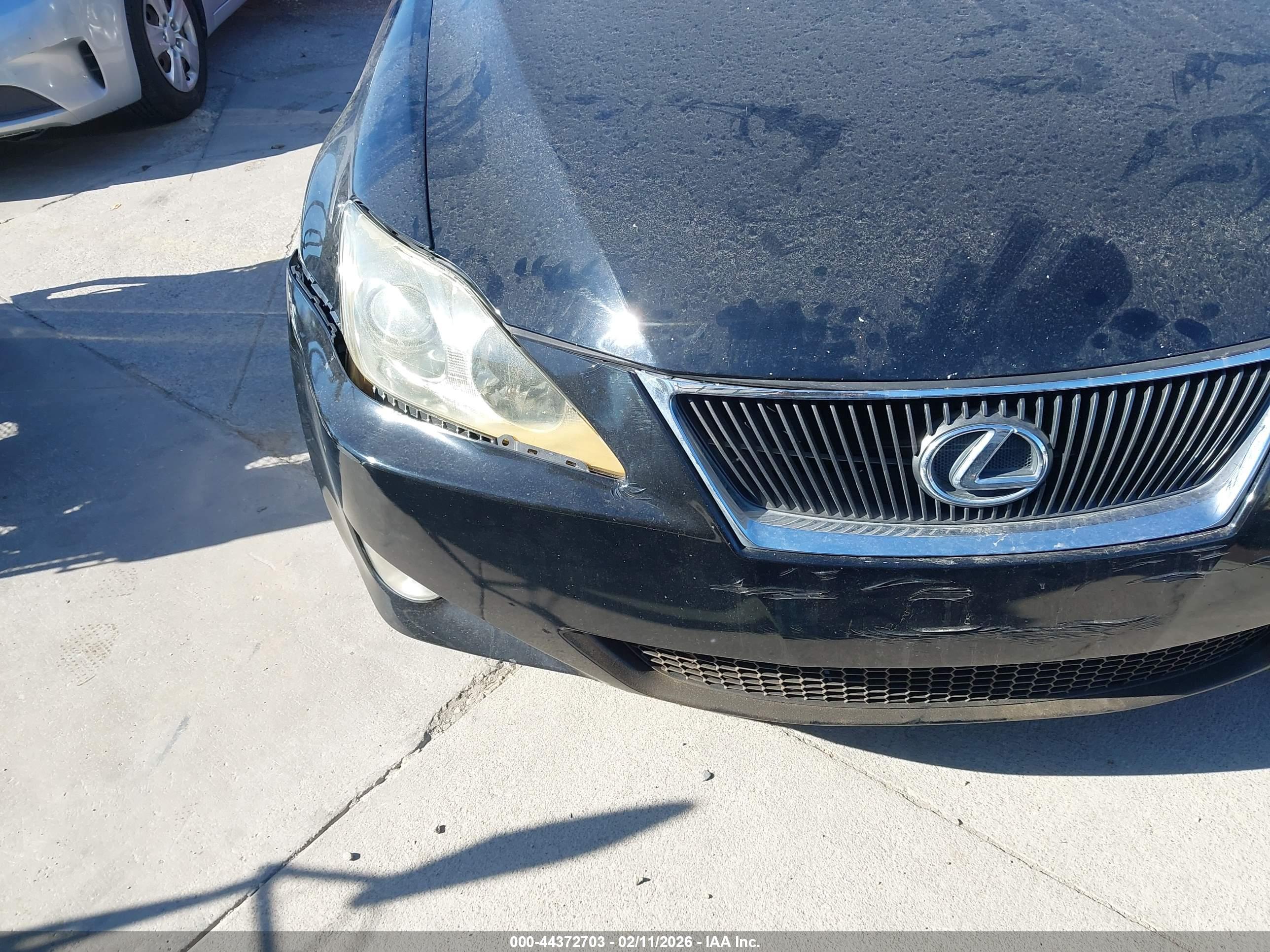 LEXUS IS image 6