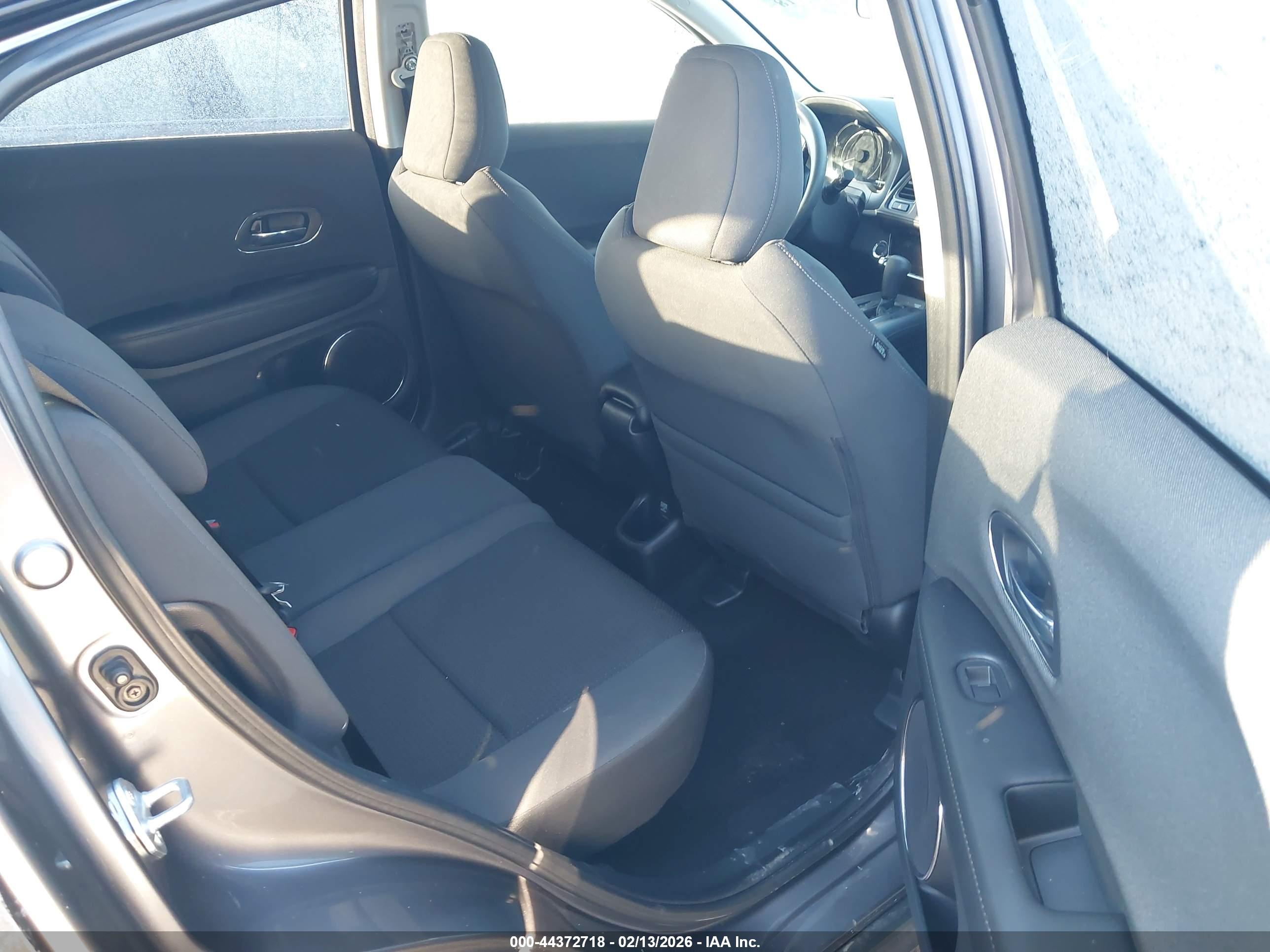 HONDA HR-V image 8