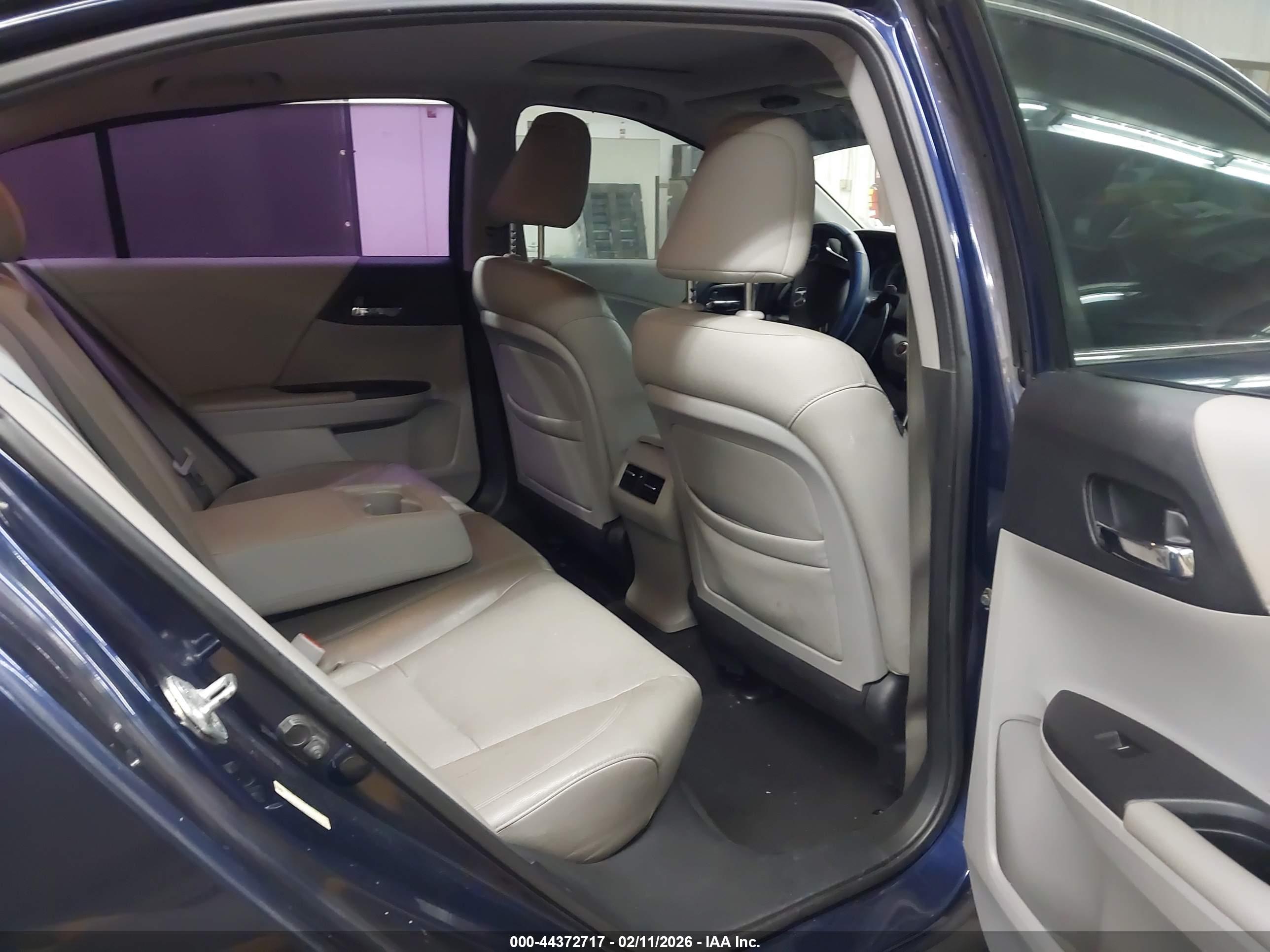 HONDA ACCORD image 8