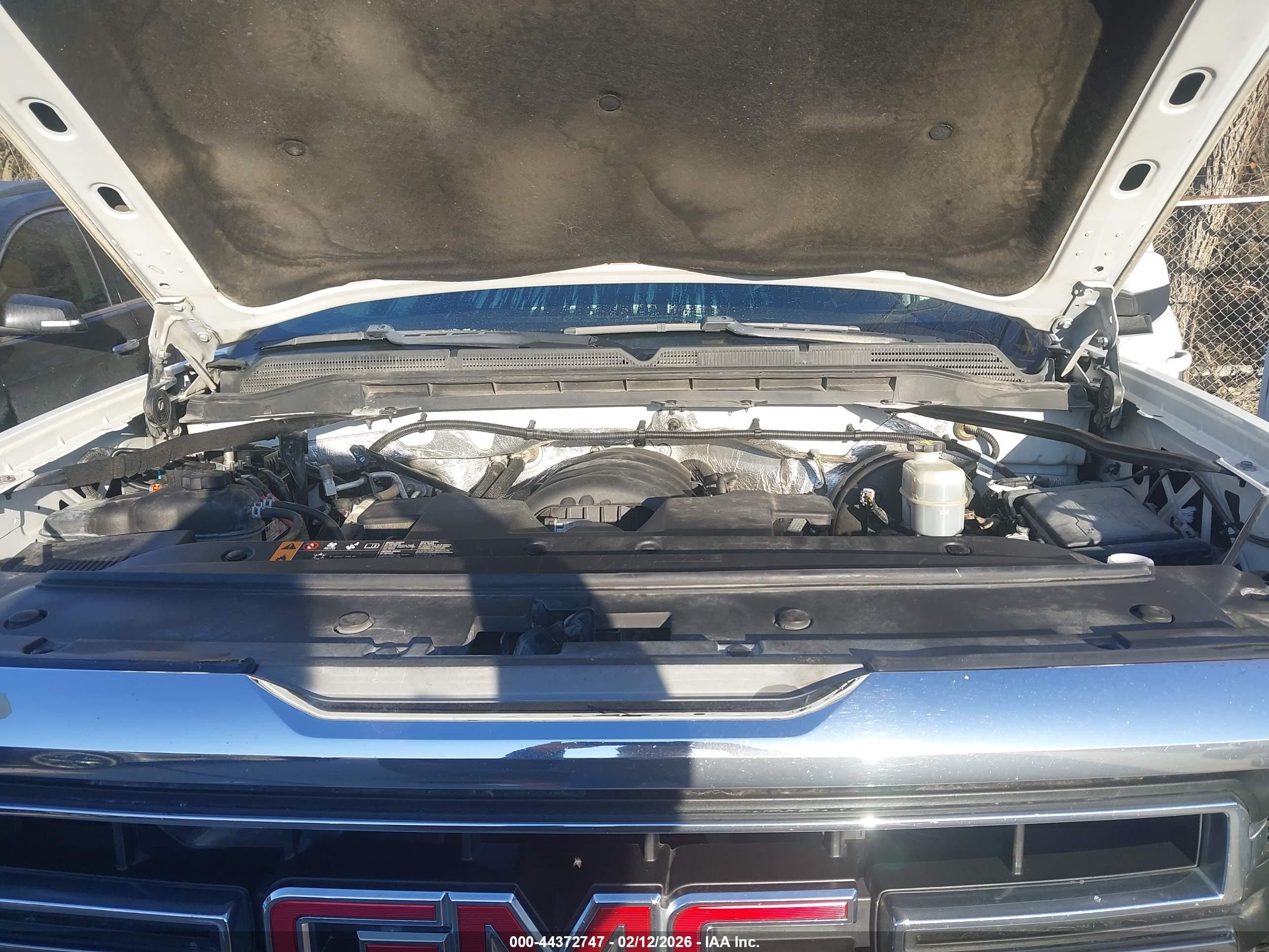 GMC SIERRA image 10