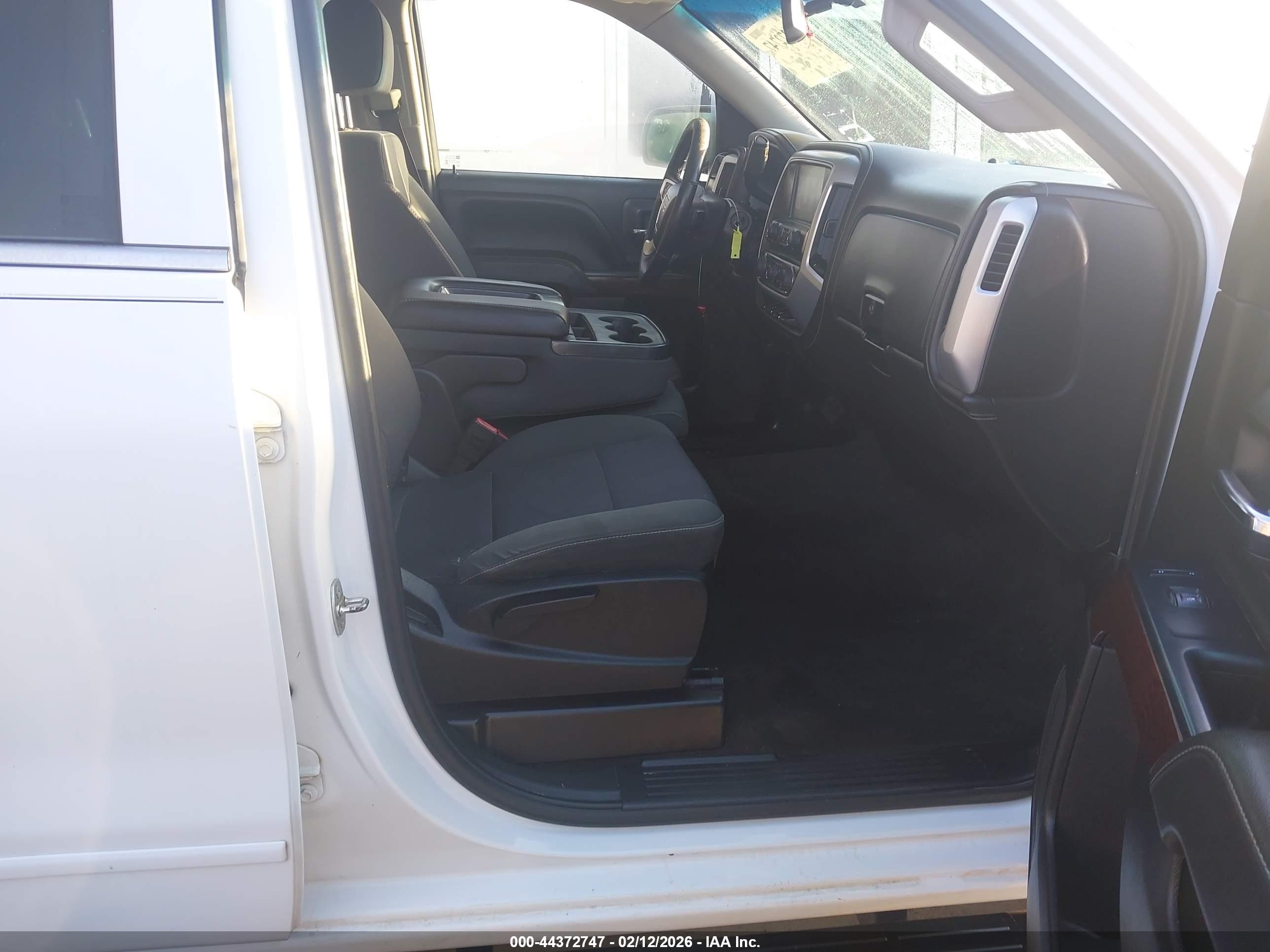 GMC SIERRA image 5