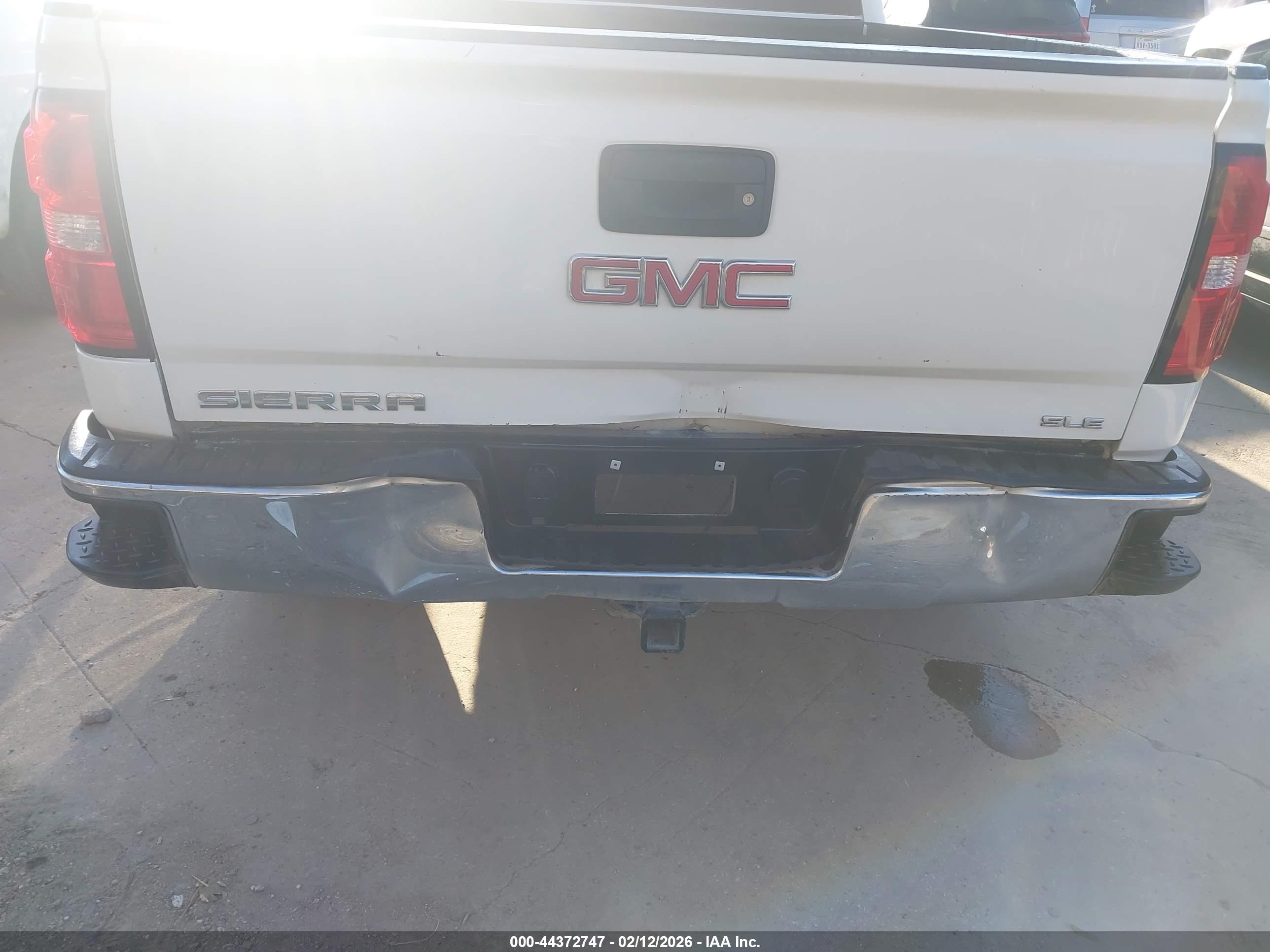 GMC SIERRA image 6