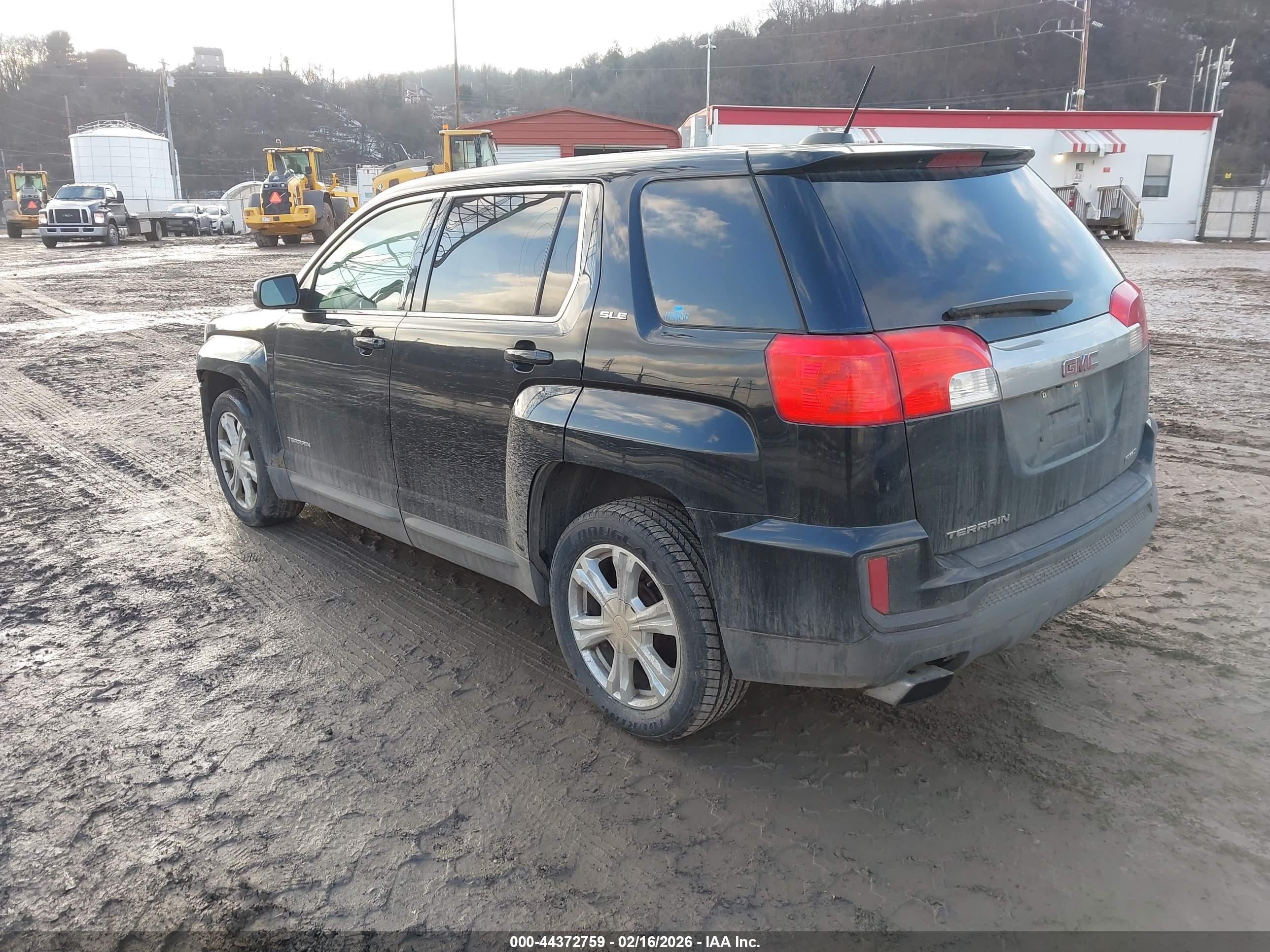 GMC TERRAIN image 3