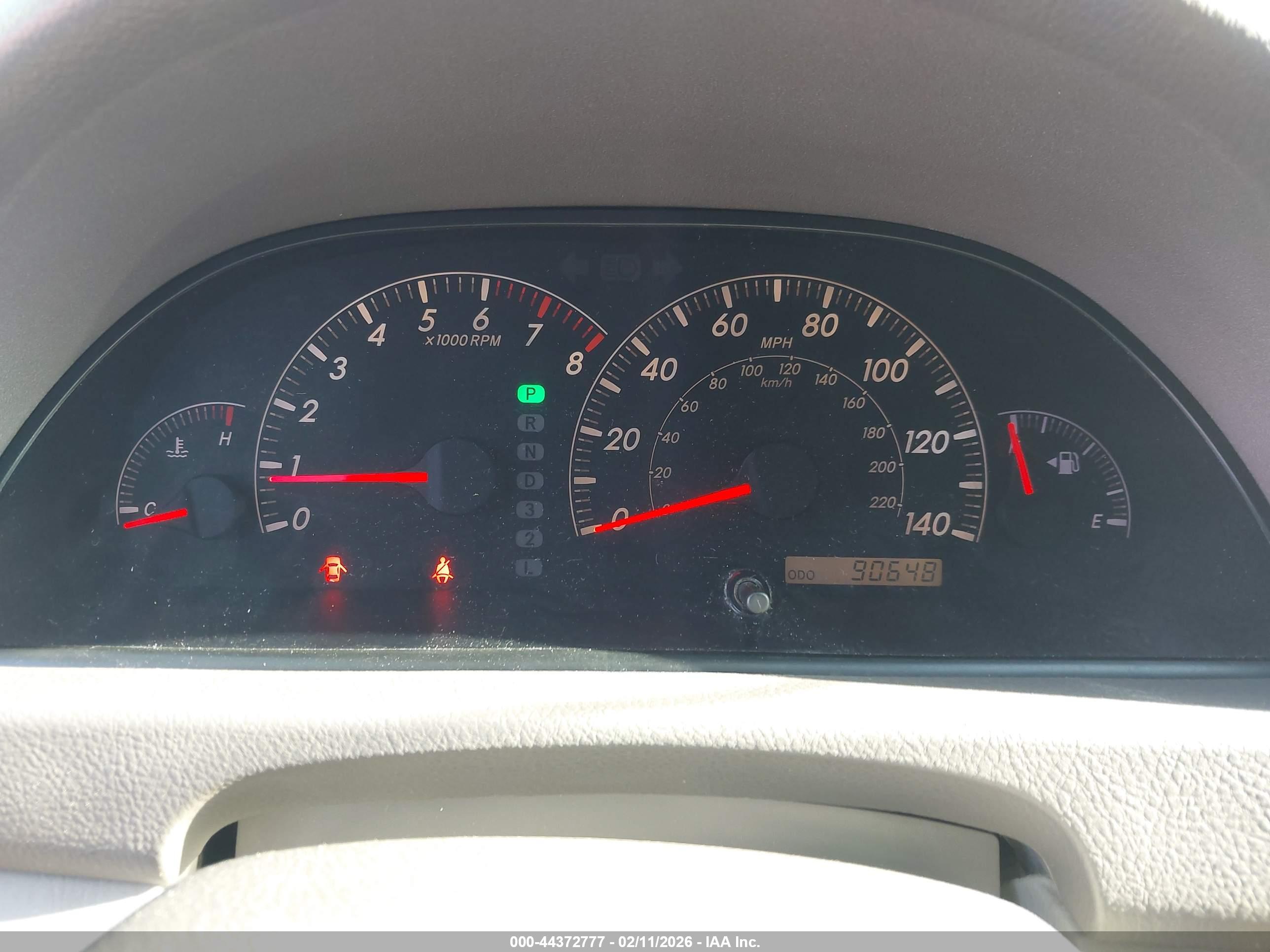 TOYOTA CAMRY image 7