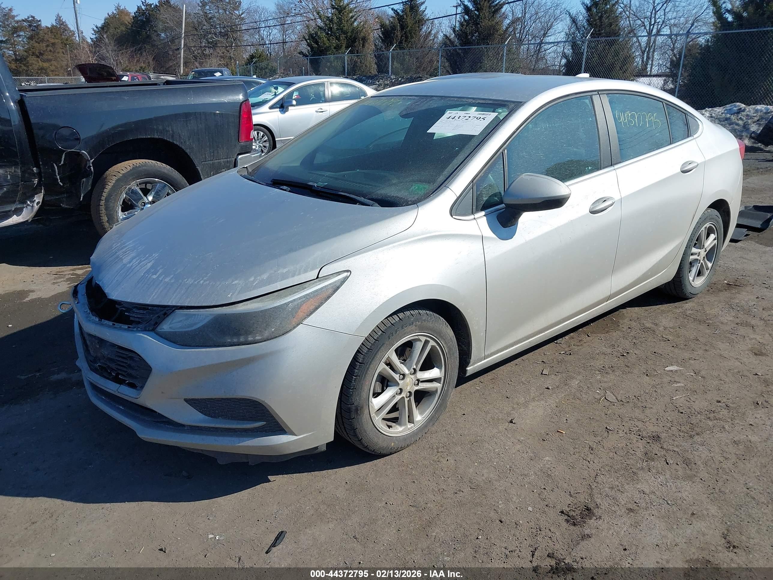 CHEVROLET CRUZE image 2