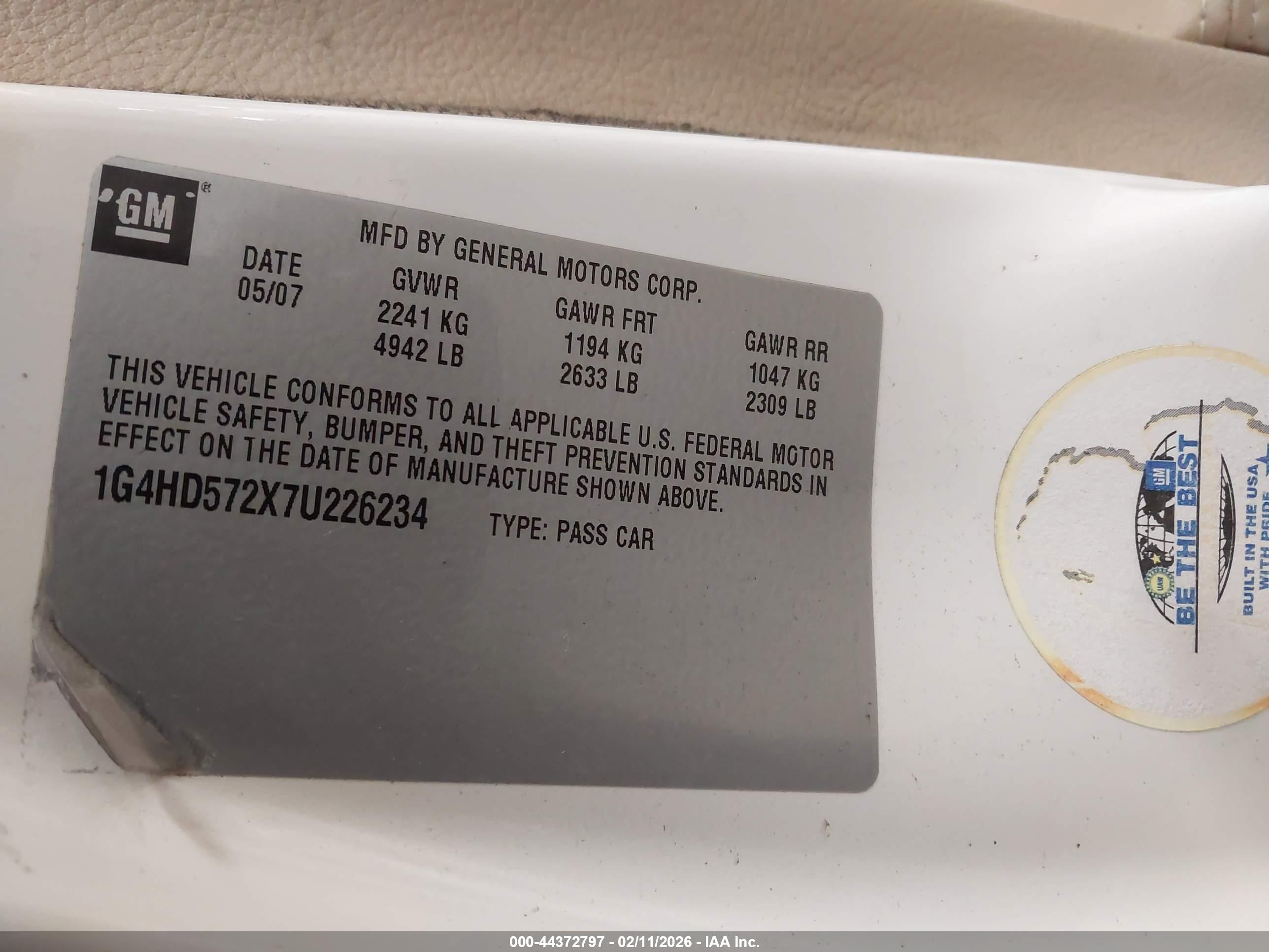 BUICK LUCERNE image 9