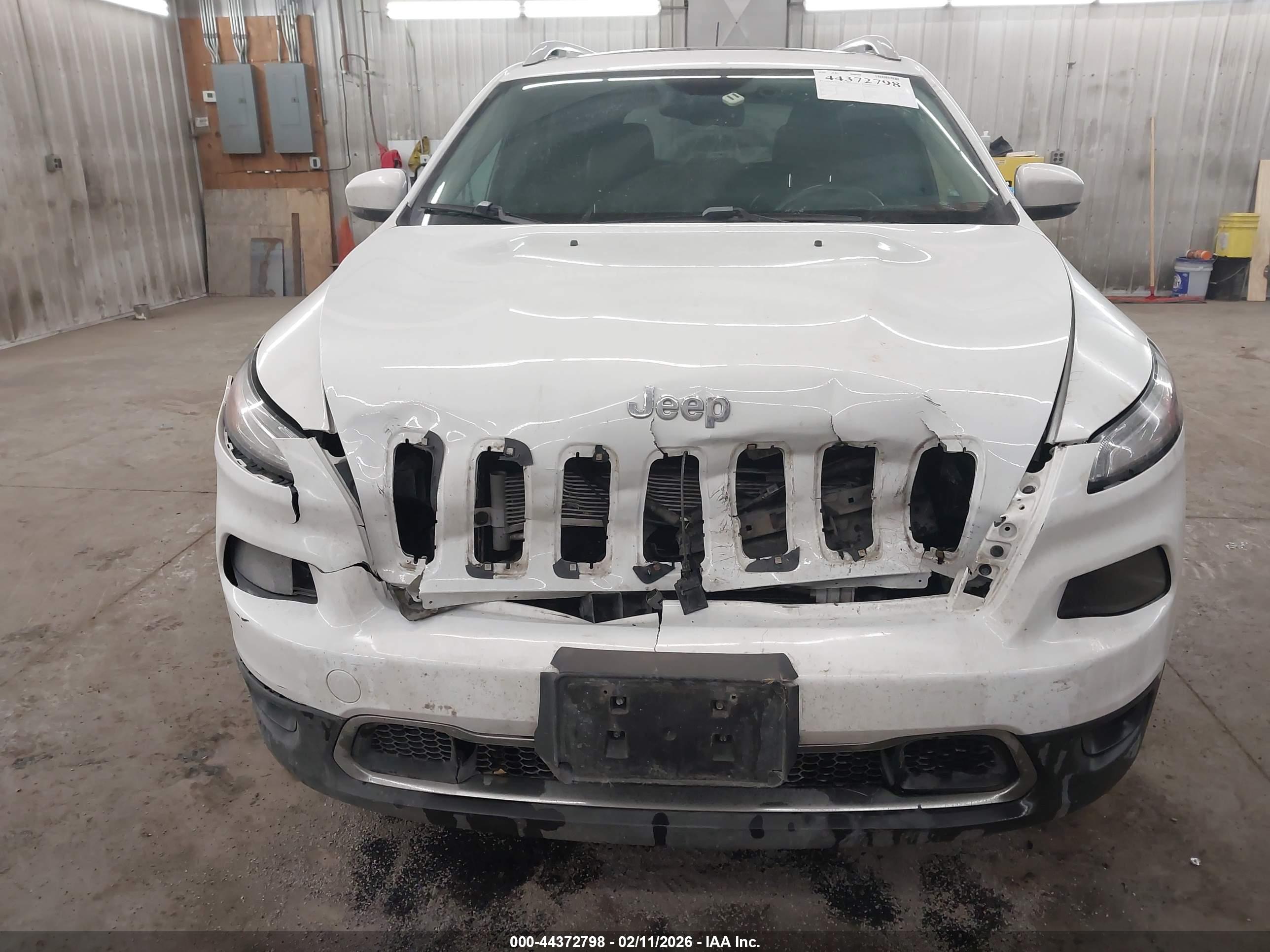JEEP CHEROKEE image 6