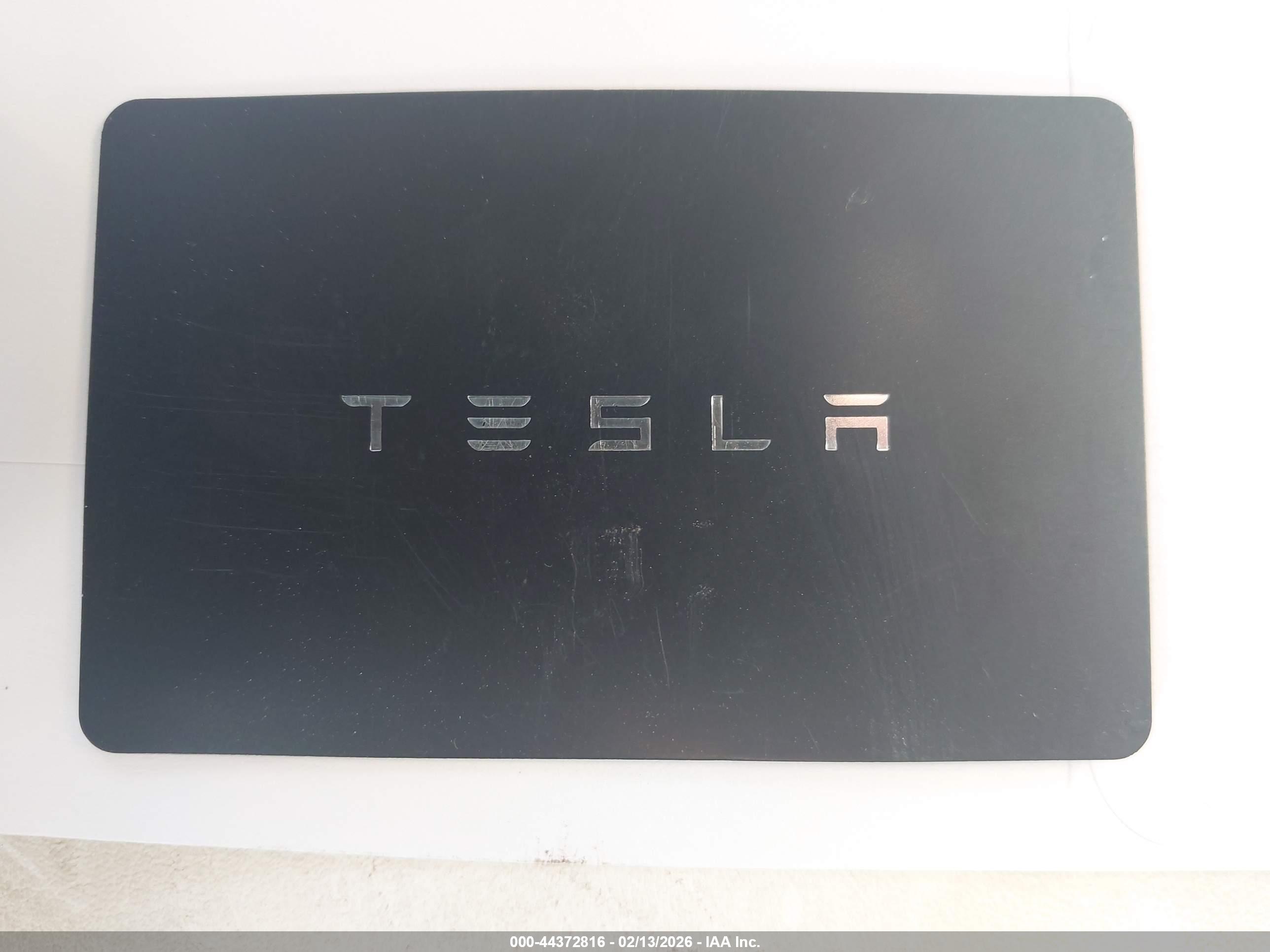 TESLA MODEL image 11