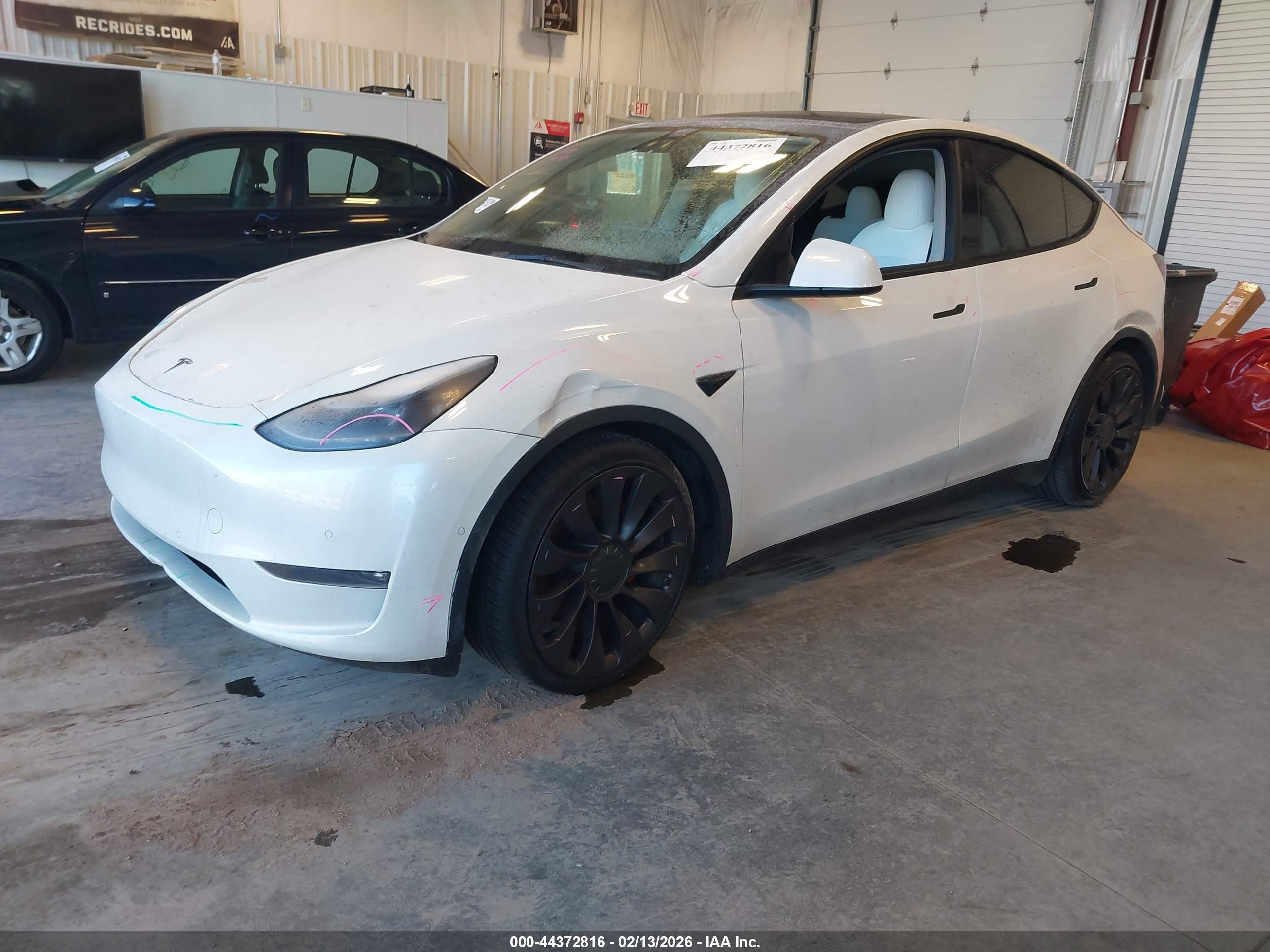 TESLA MODEL image 2
