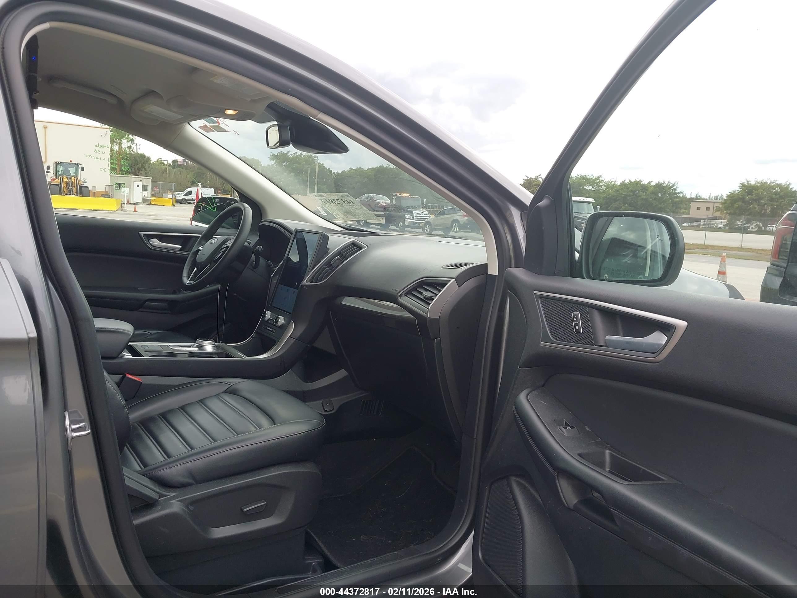 FORD EDGE image 5