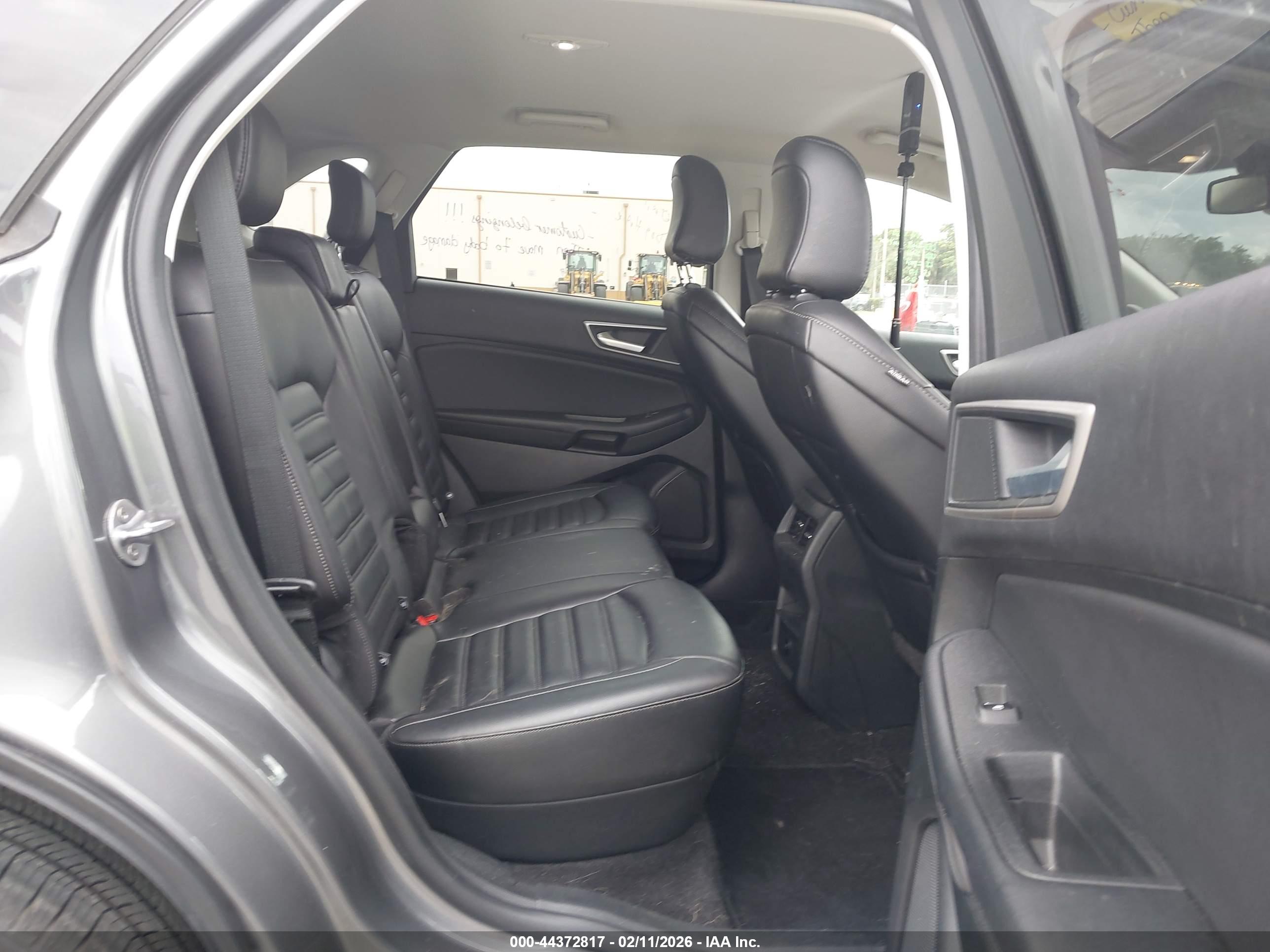FORD EDGE image 8