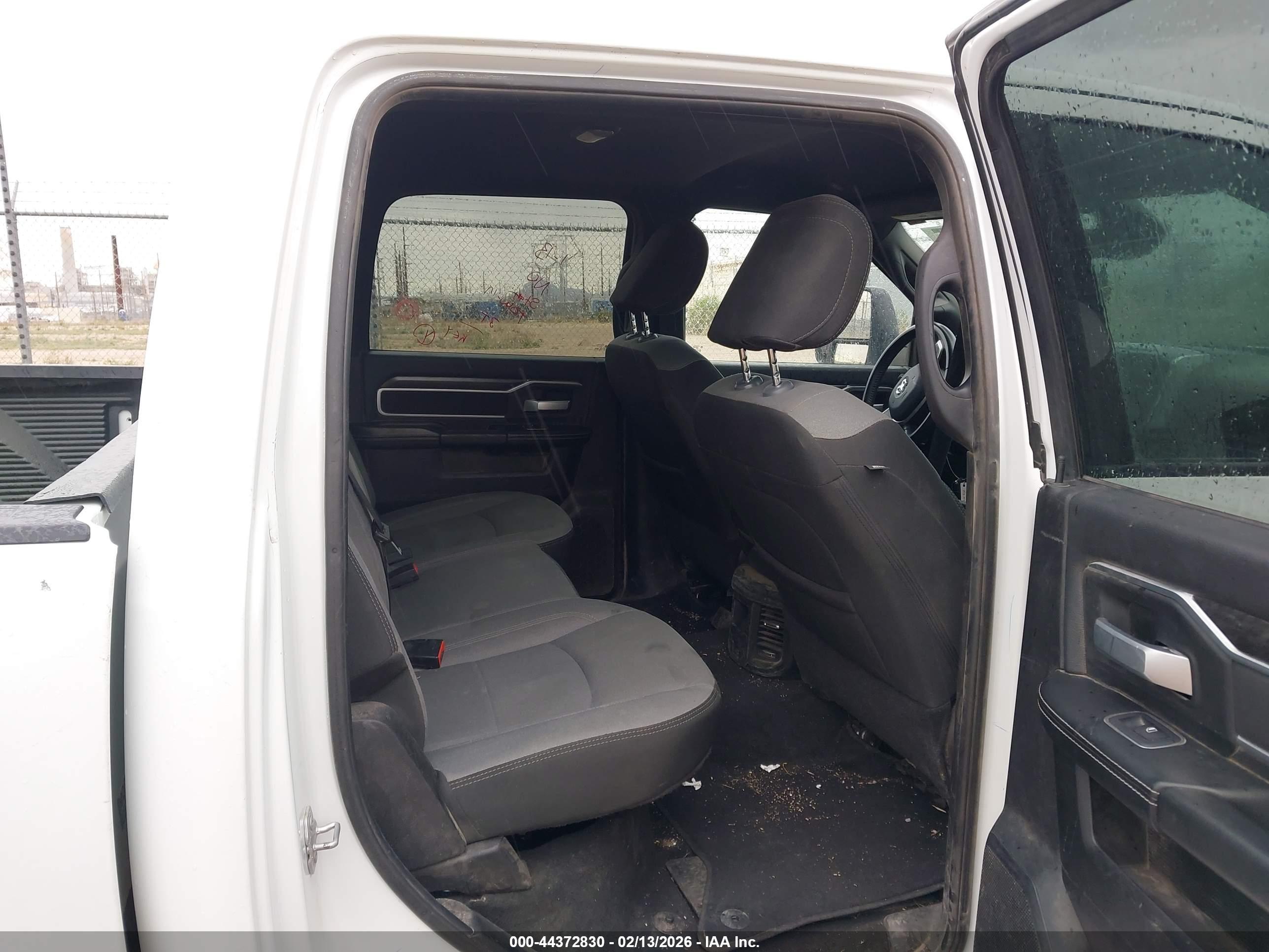 RAM 2500 image 8
