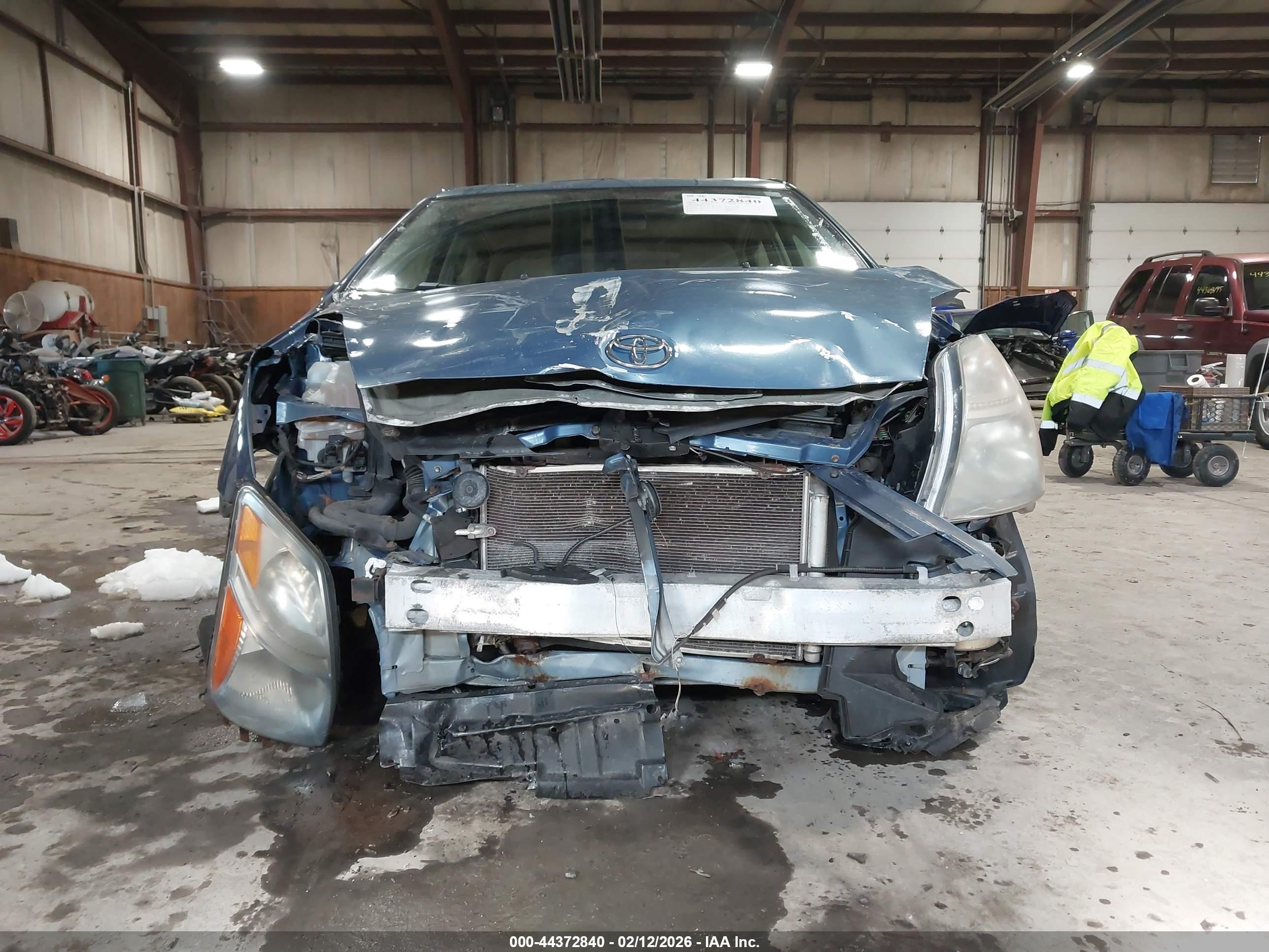 TOYOTA PRIUS image 6