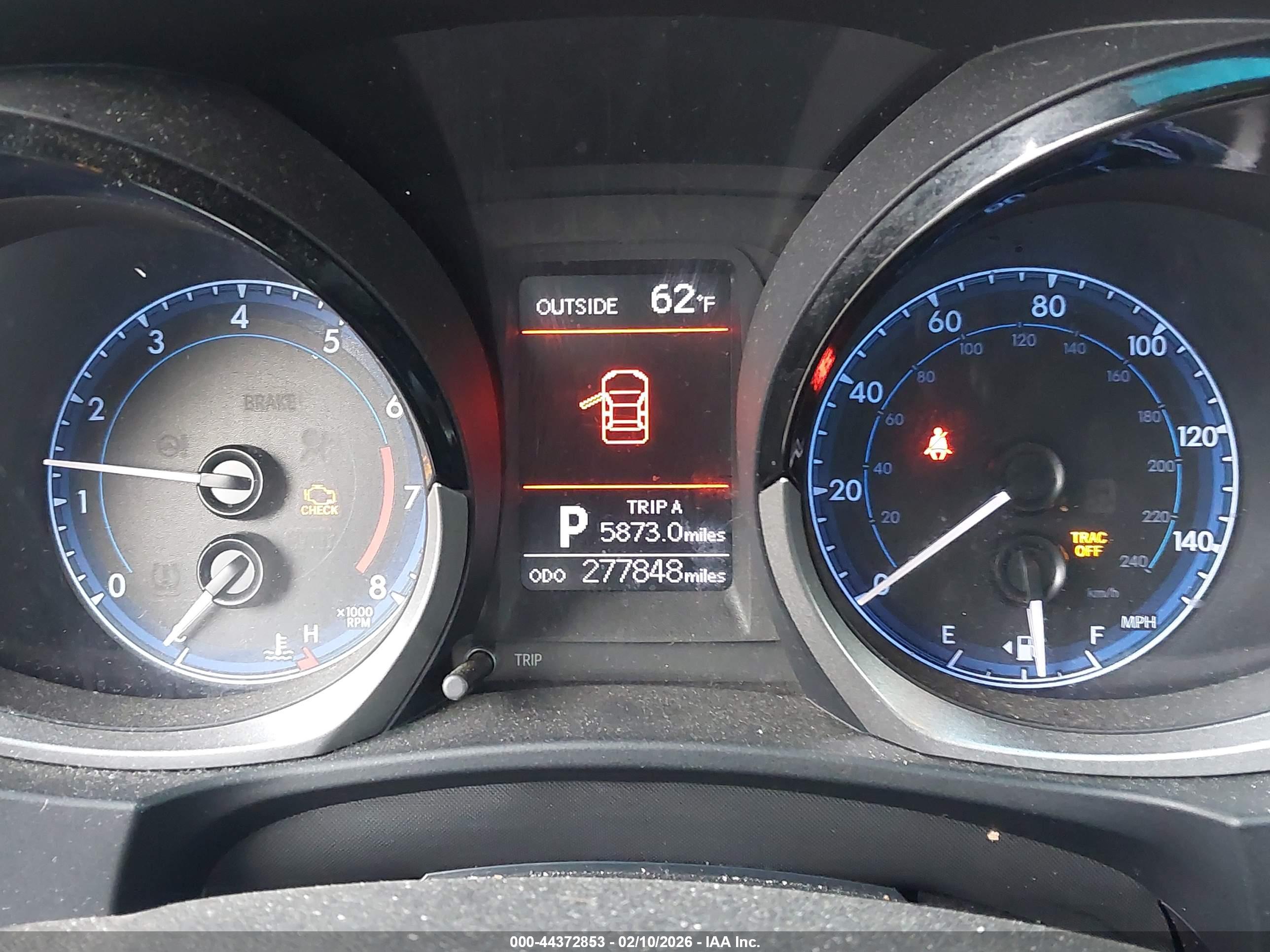 TOYOTA COROLLA image 7