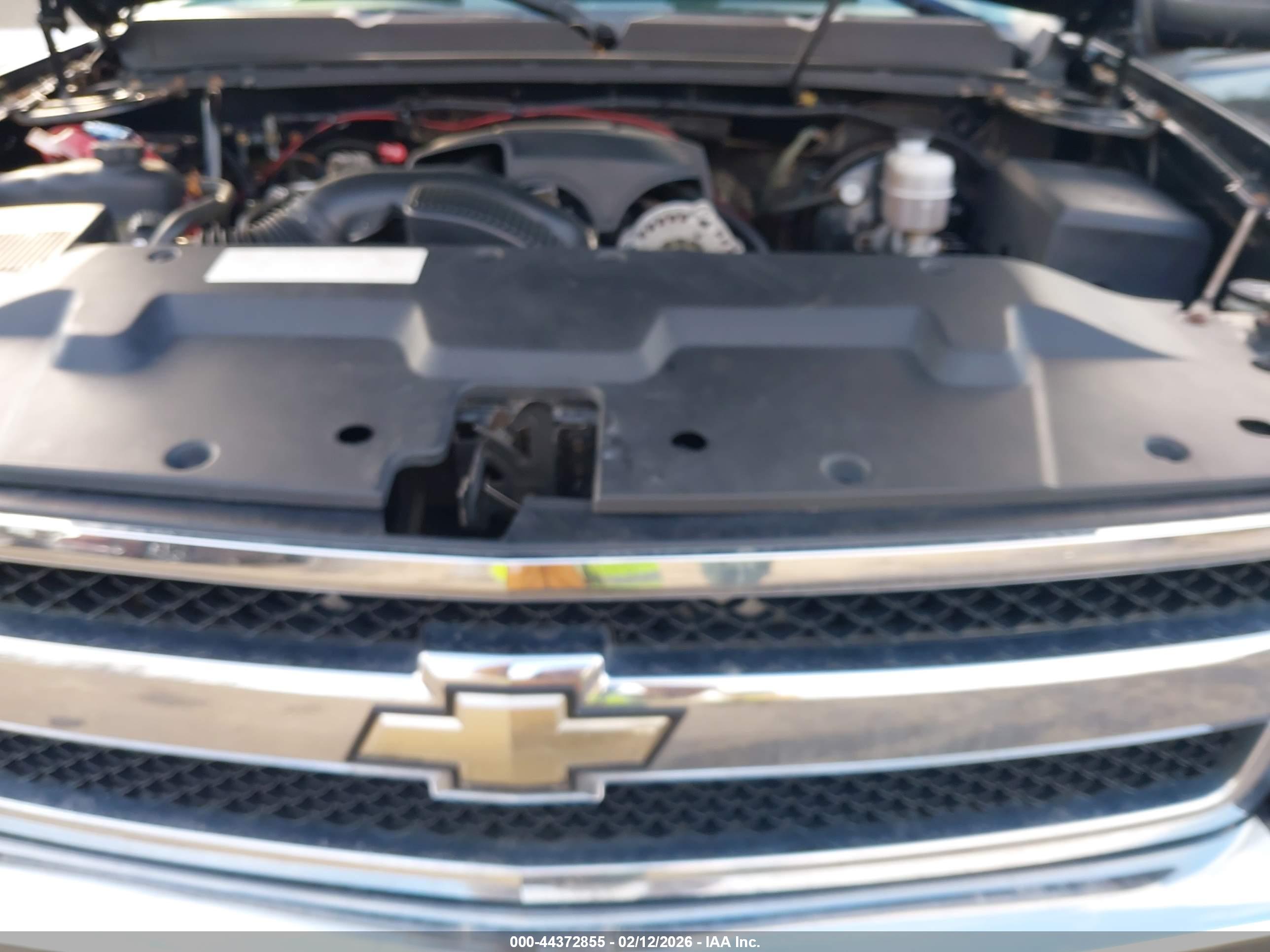 CHEVROLET SILVERADO image 10