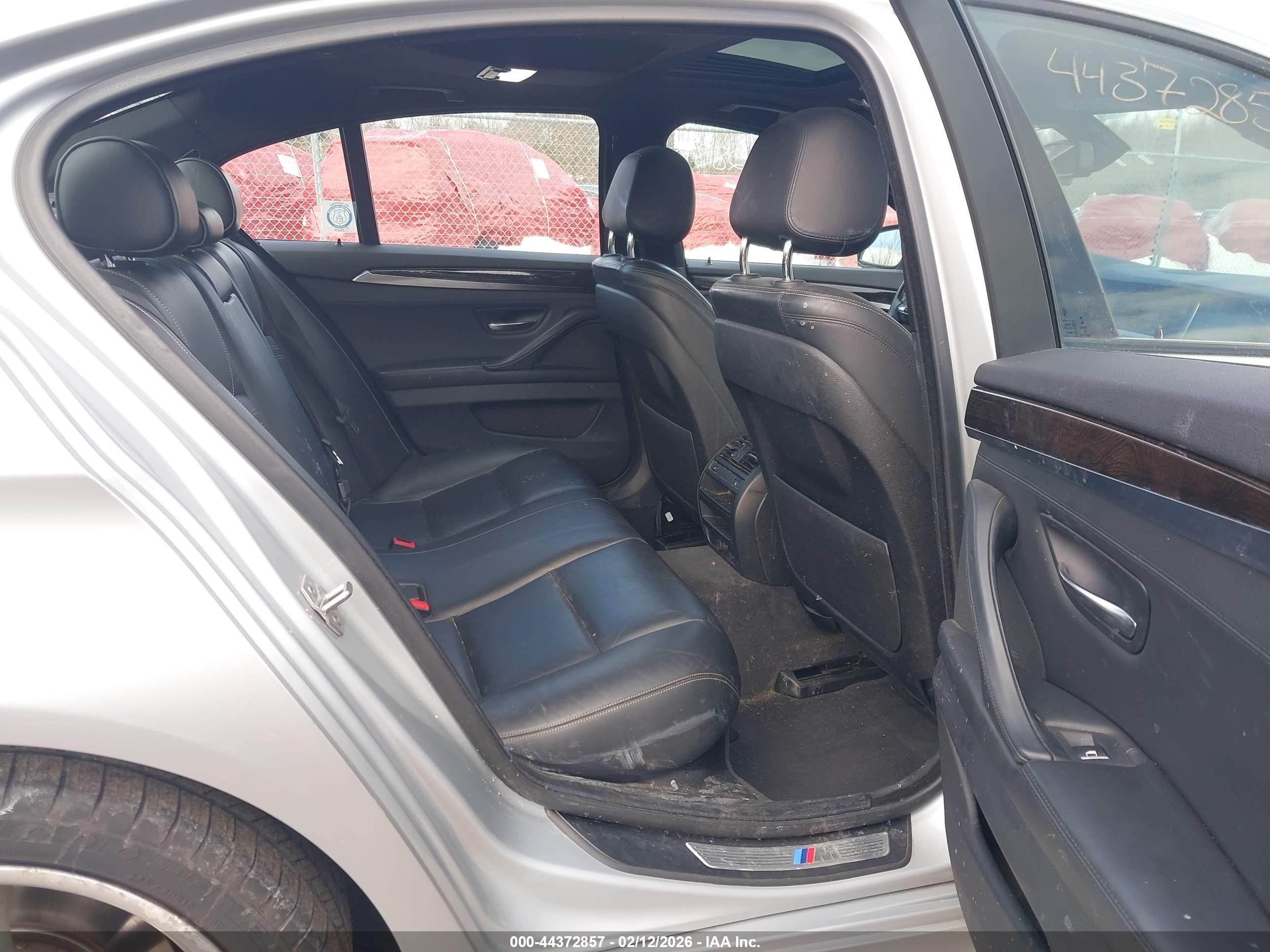 BMW 535I image 8