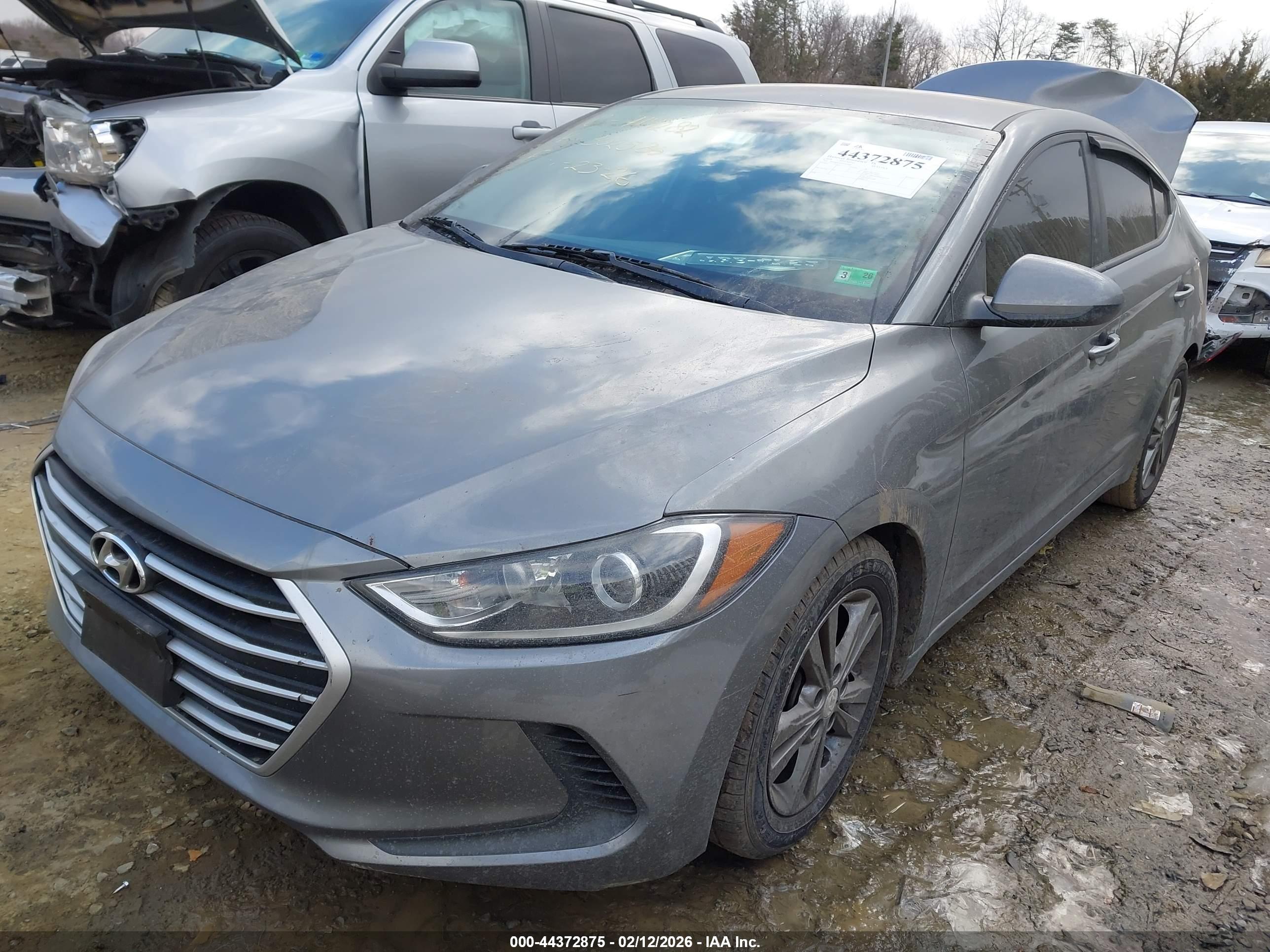 HYUNDAI ELANTRA image 2