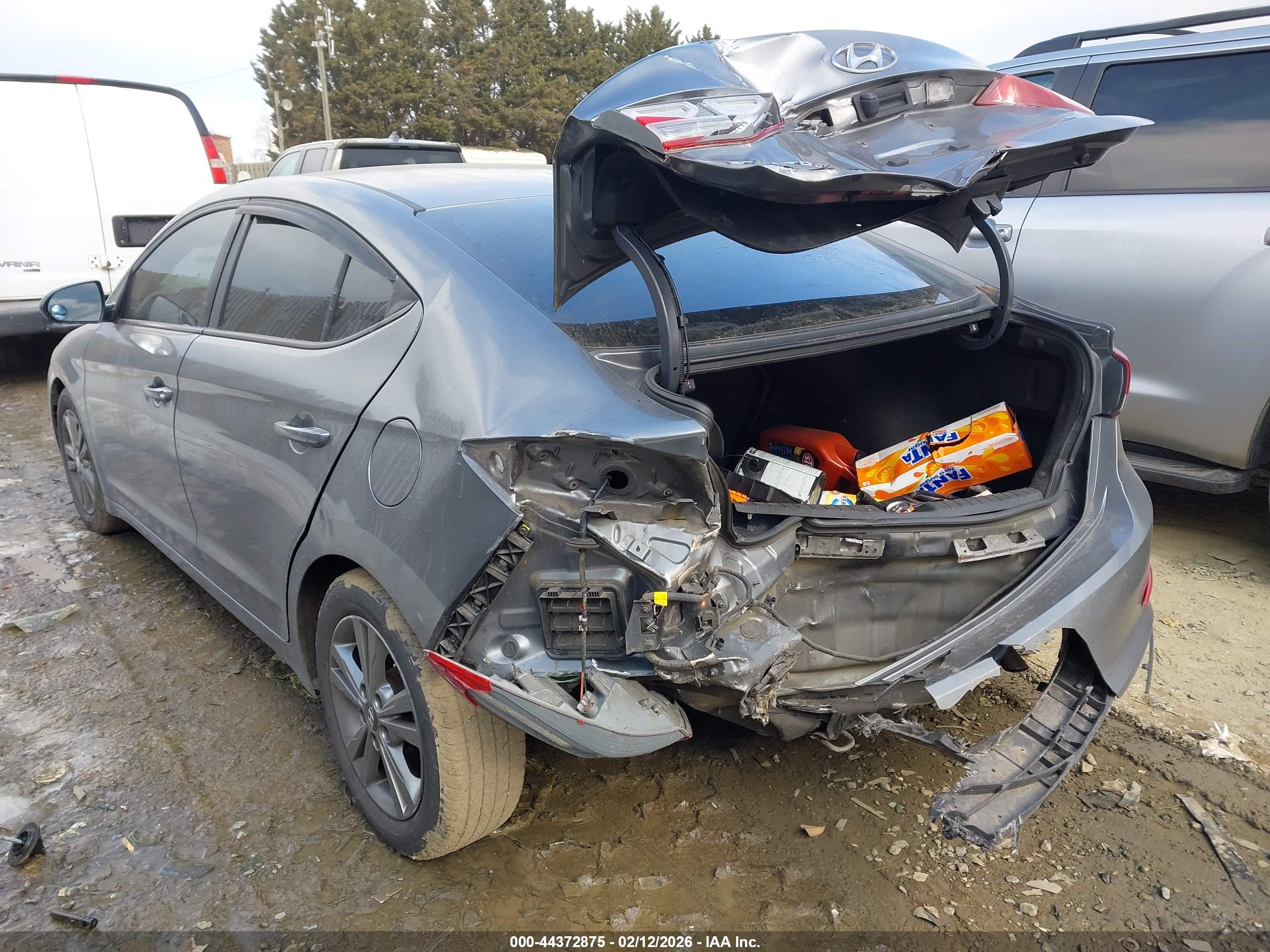 HYUNDAI ELANTRA image 3