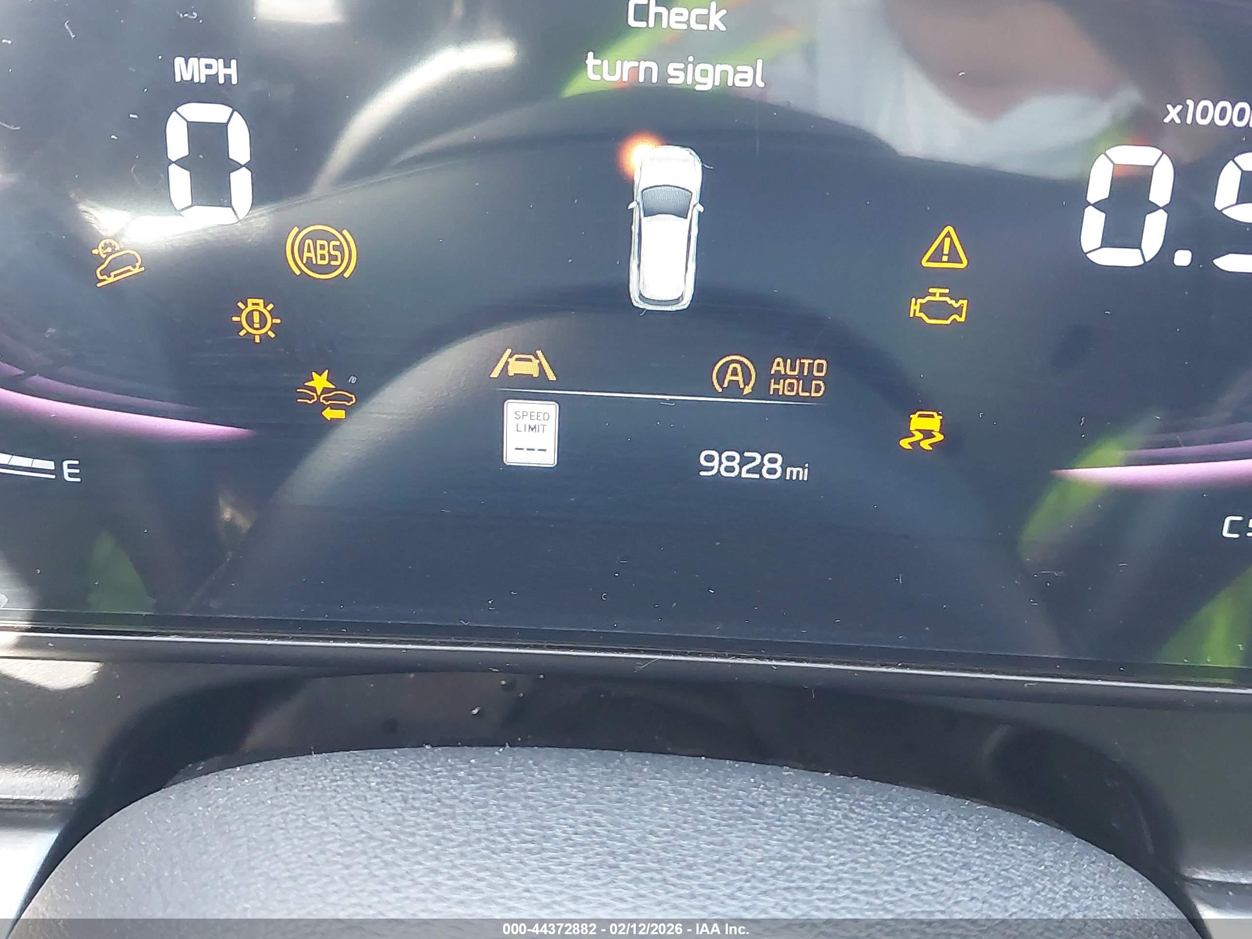 KIA SPORTAGE image 7