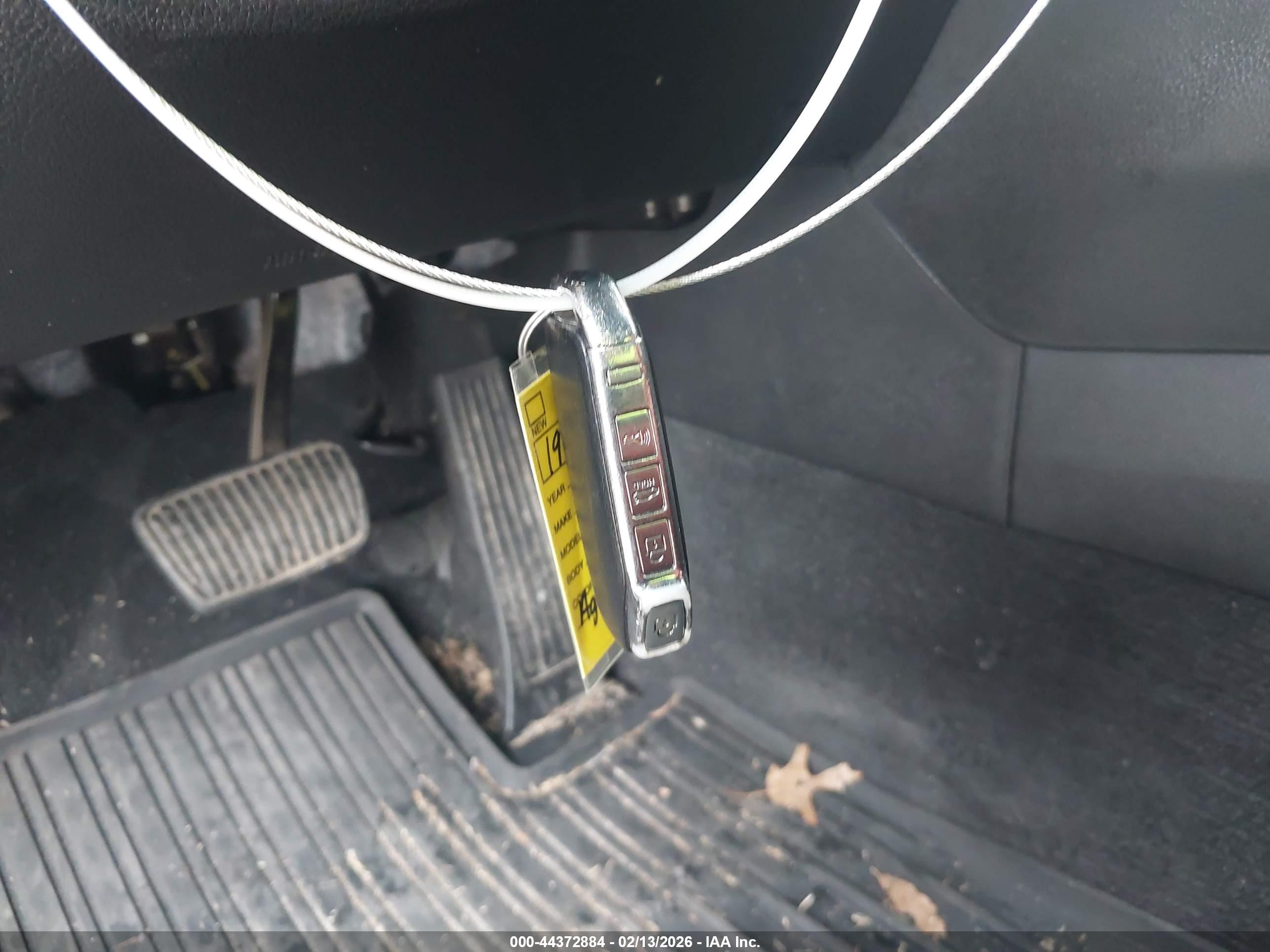 KIA K5 image 11