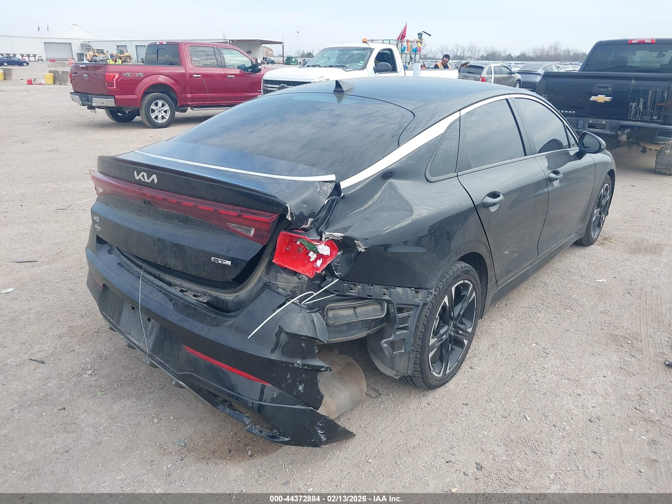 KIA K5 image 4