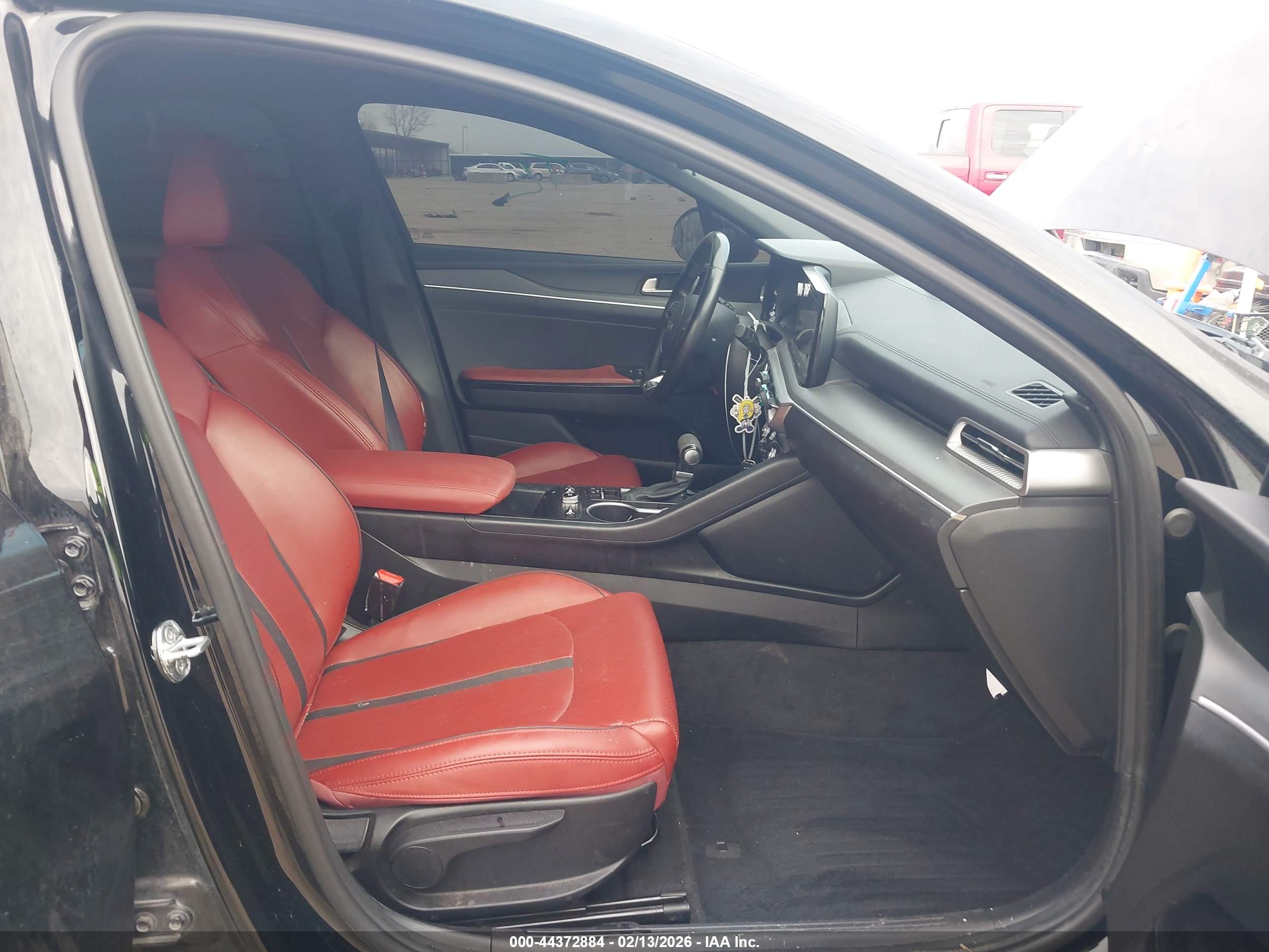 KIA K5 image 5