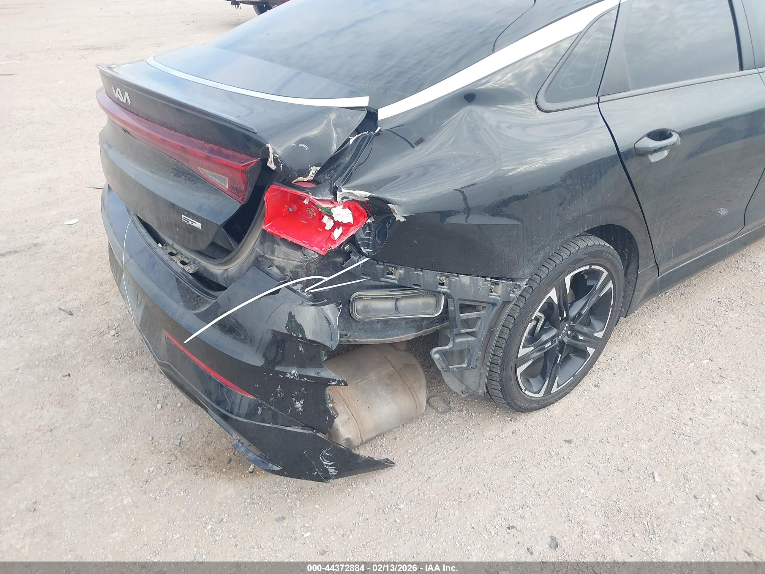 KIA K5 image 6