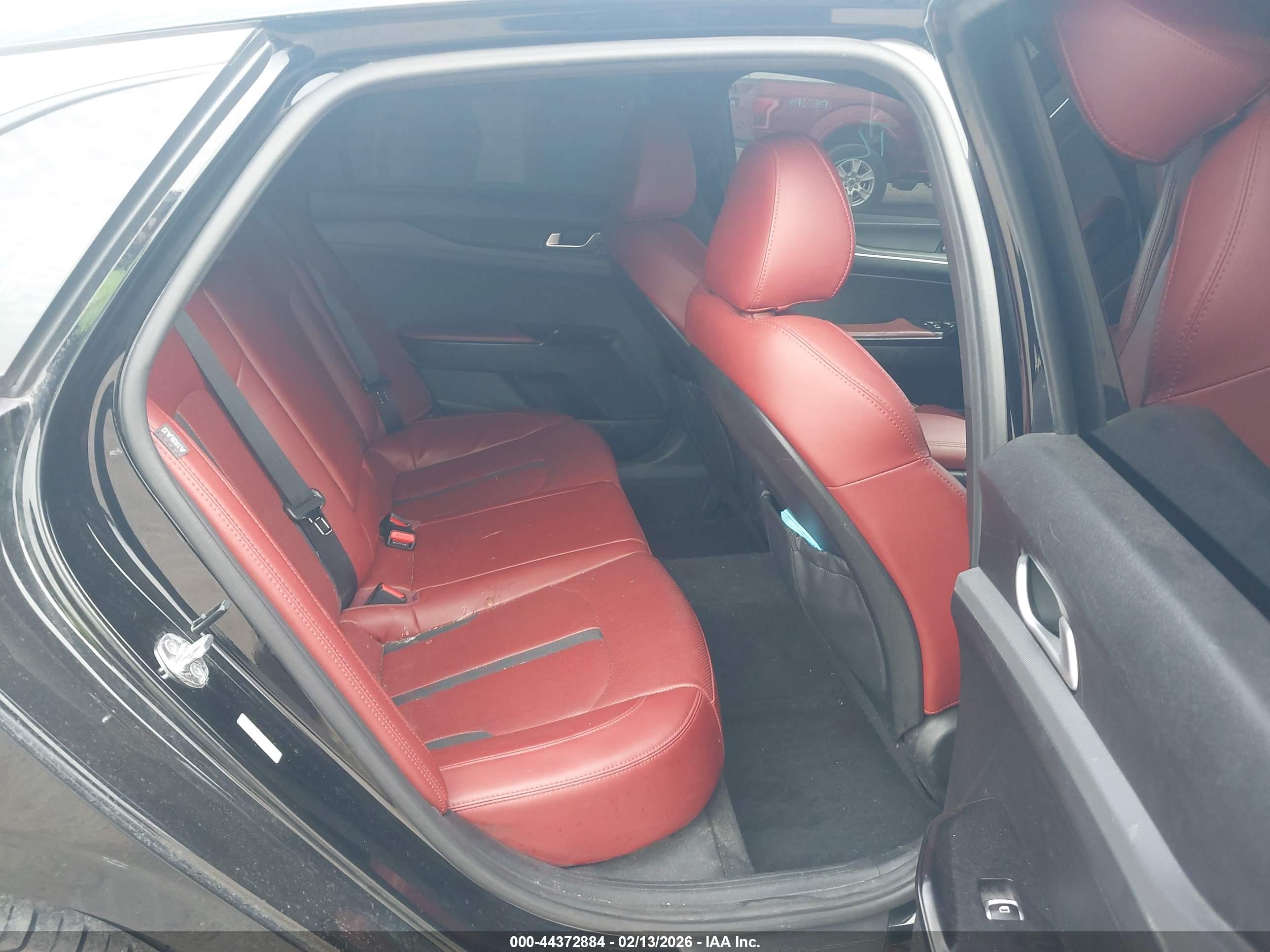KIA K5 image 8