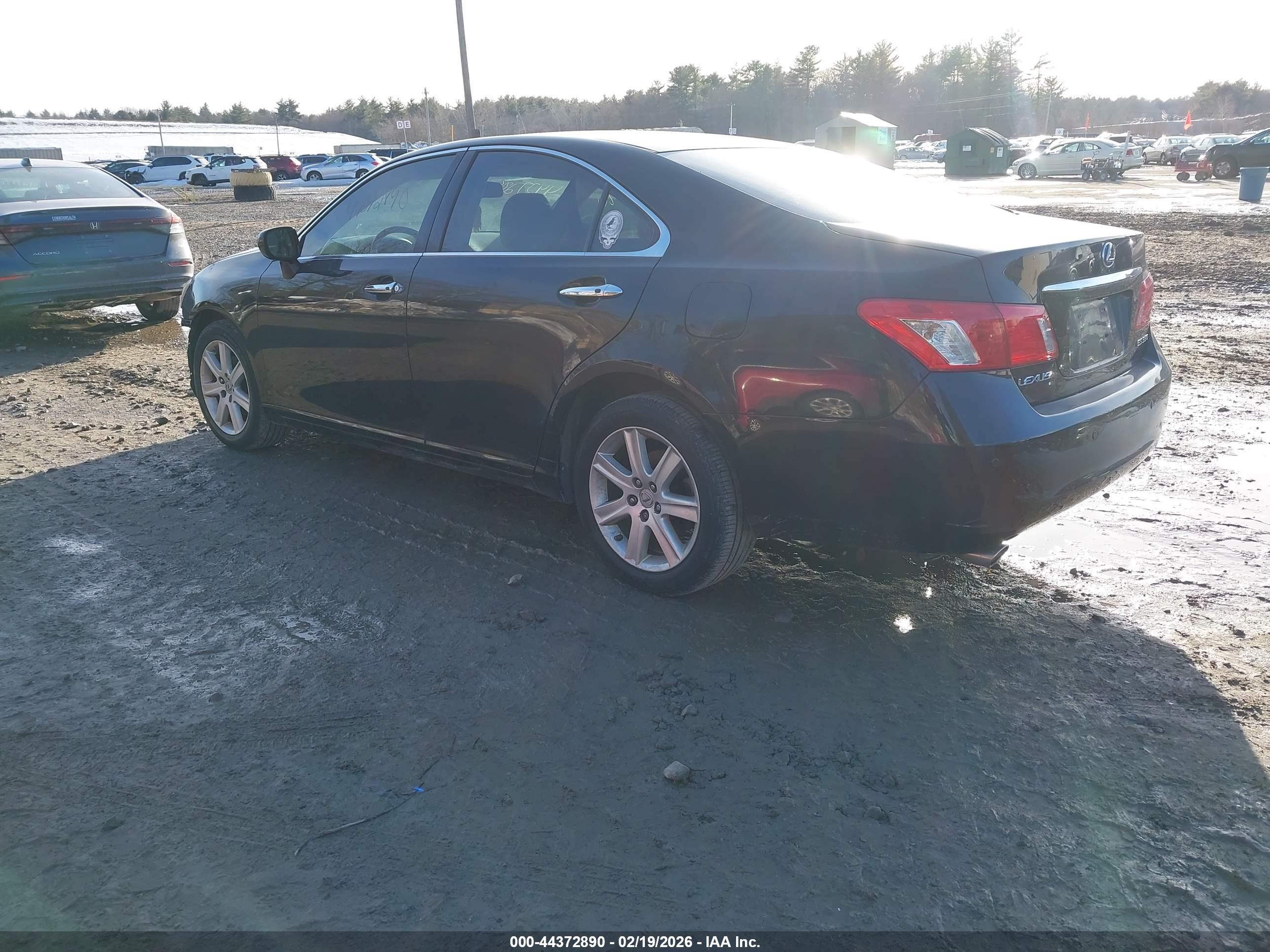 LEXUS ES image 3