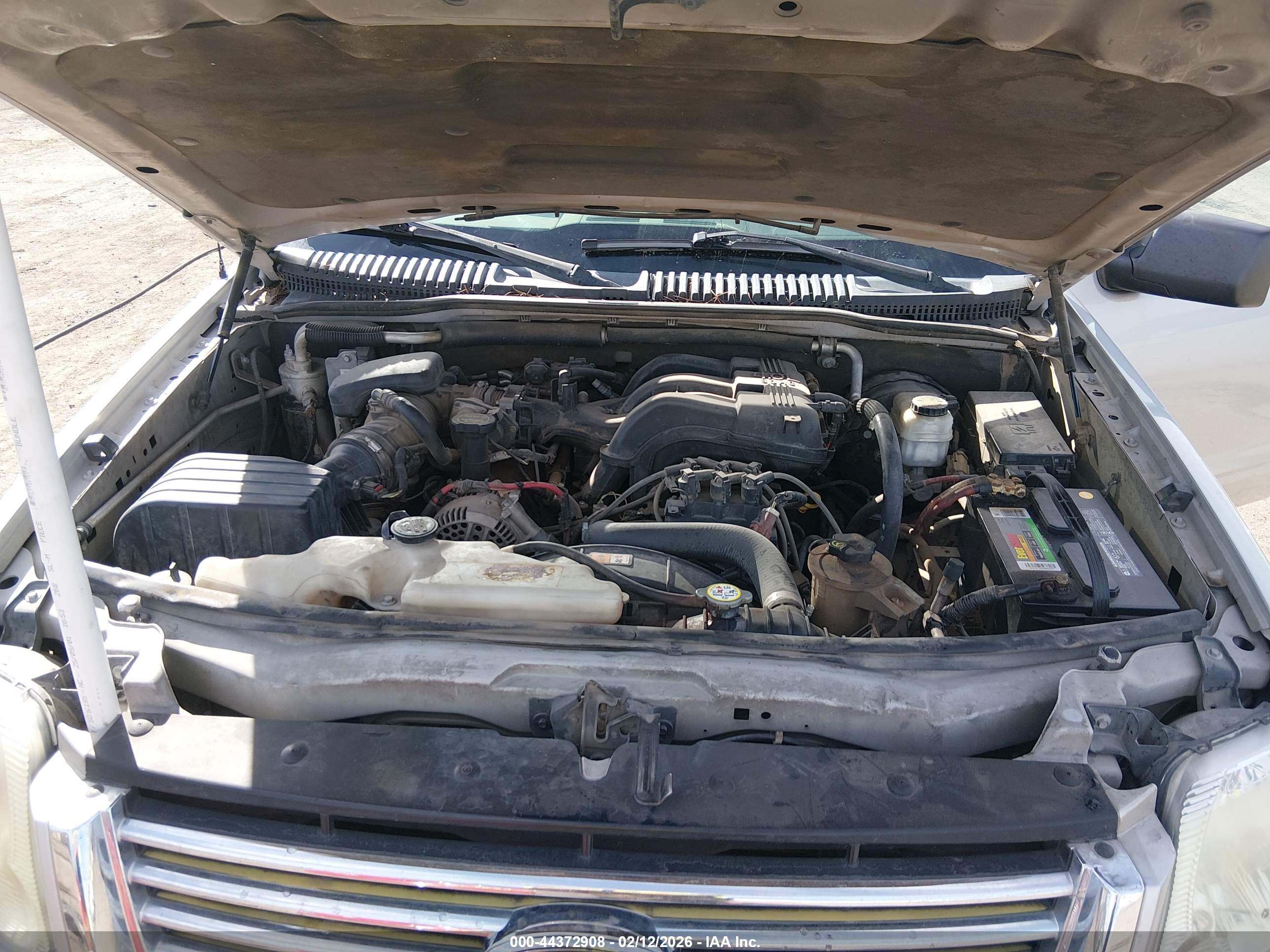 FORD EXPLORER image 10